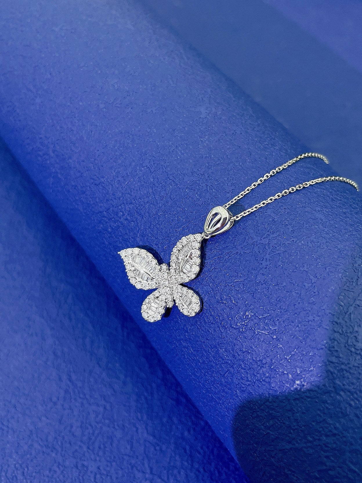 18K Diamond Square Butterfly Pendant Necklace - Exquisite Jewelry - White Diamond Necklace