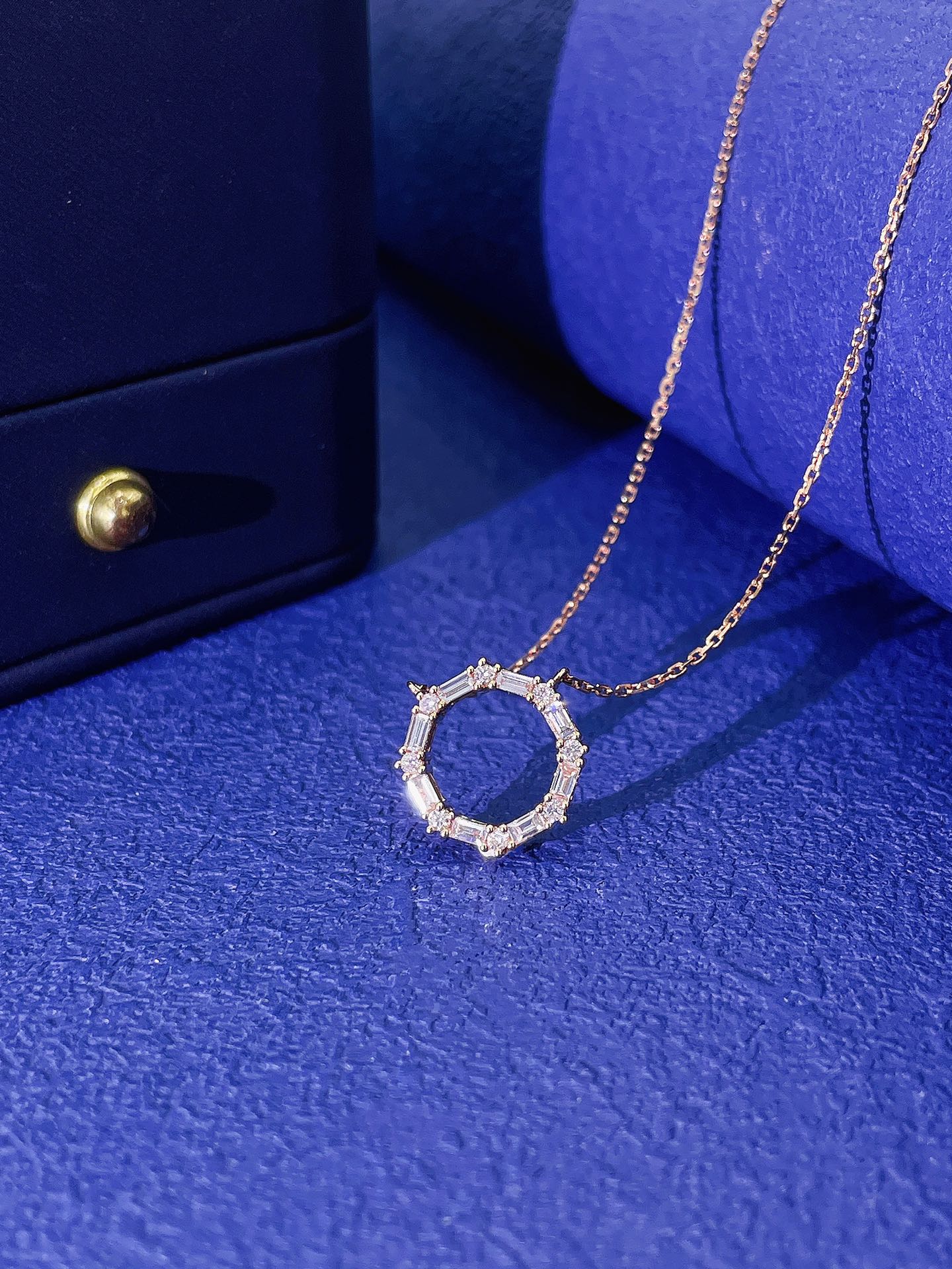 18k Diamond Square Circle Pendant Necklace - Luxurious Jewelry - White Diamond Necklace