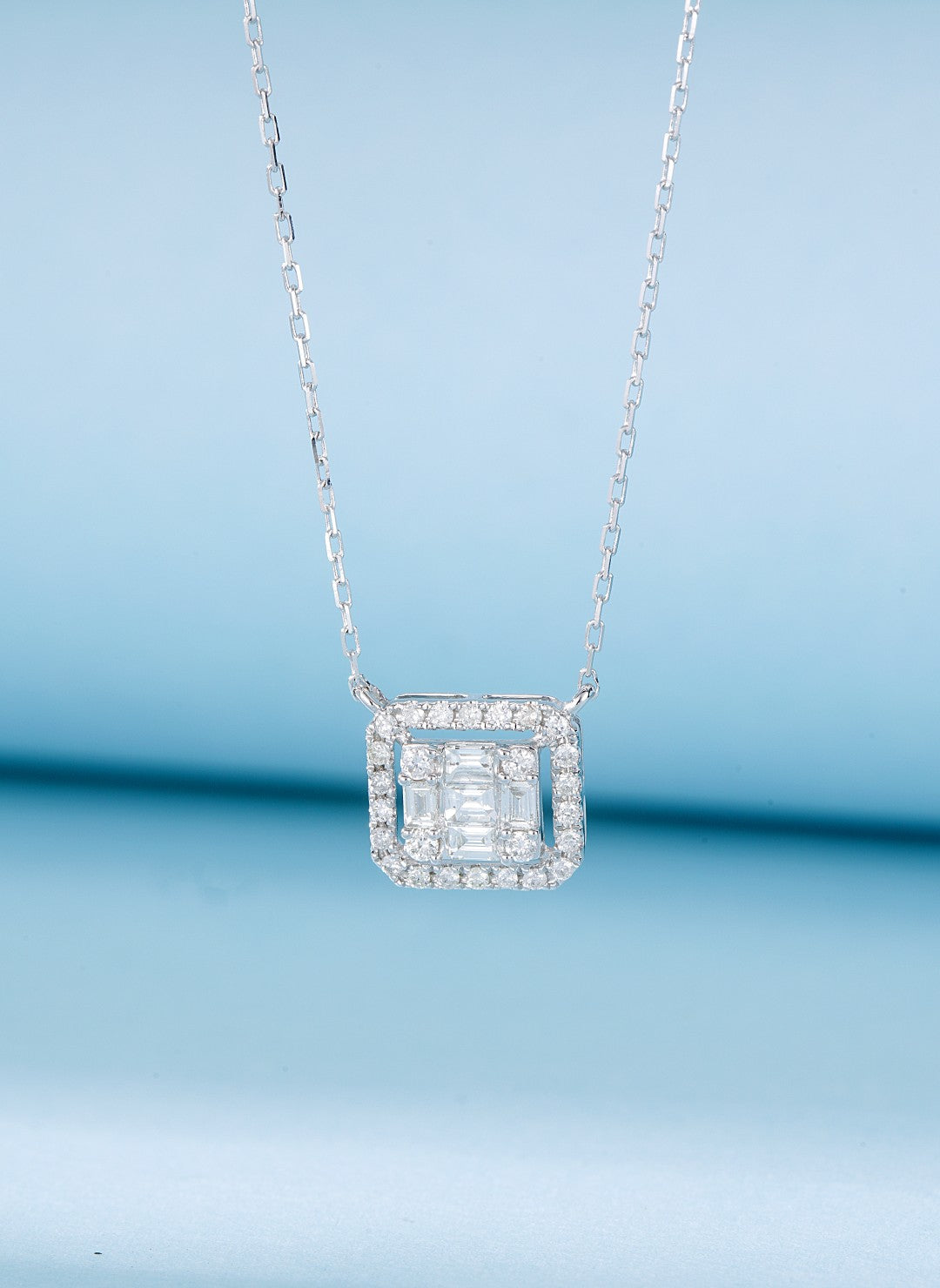 18K Diamond Square Pendant Necklace – Luxurious Jewelry Piece - White Diamond Necklace