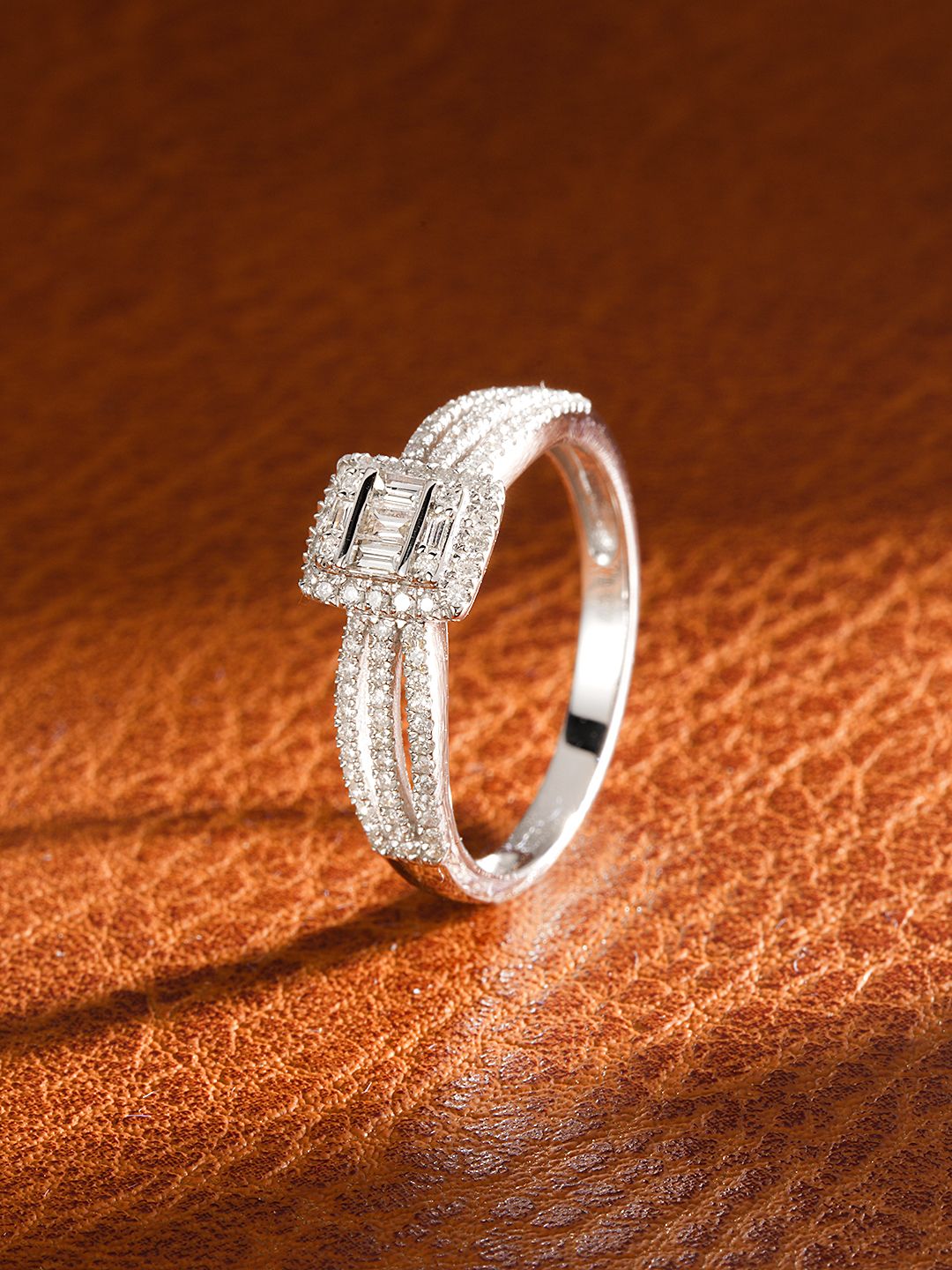 18K Diamond Square Ring - Elegant Jewelry Piece - White Diamond Ring