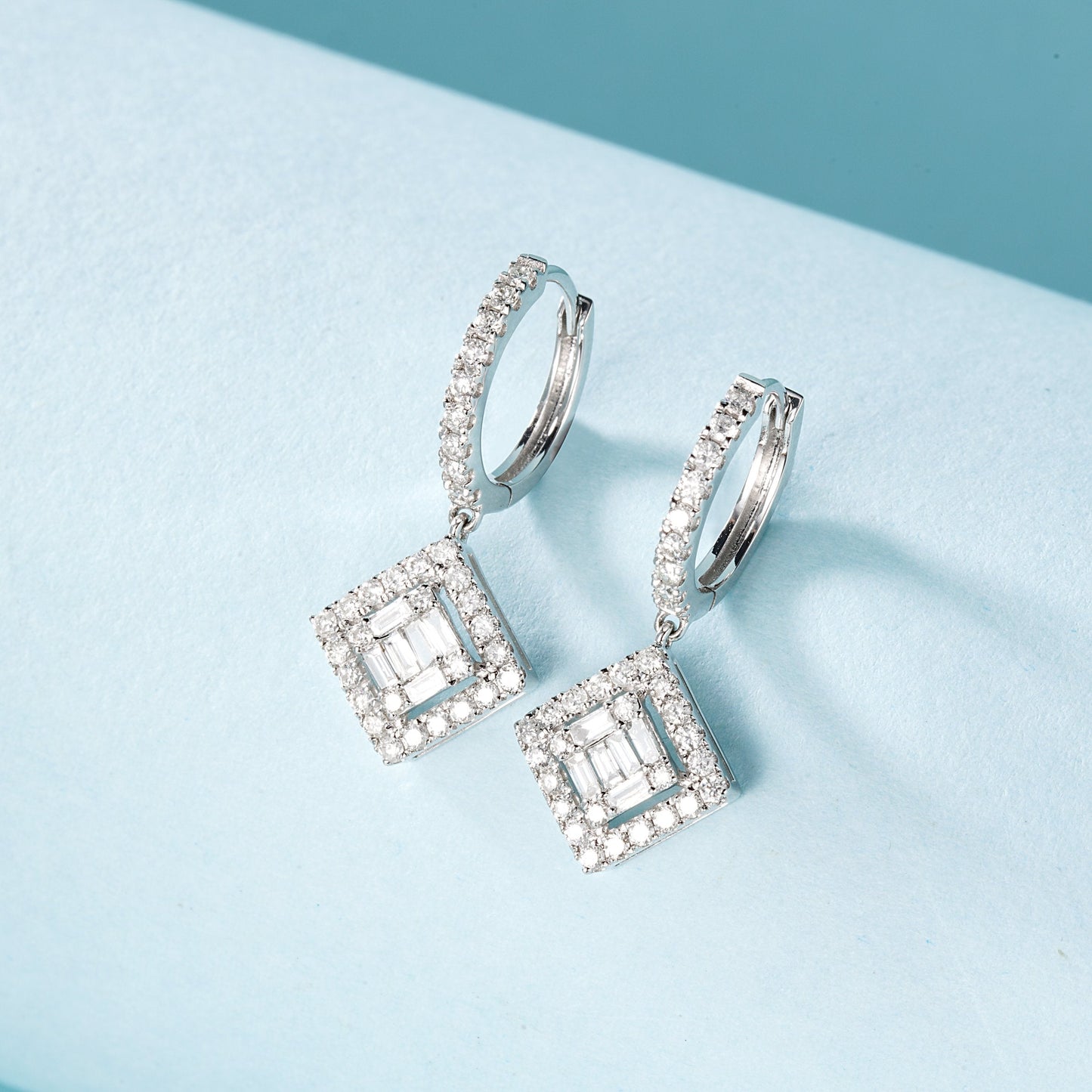 18K Diamond Square Shaped Earrings with Stud Backs – Luxurious Jewelry Jeweler.Jewelry