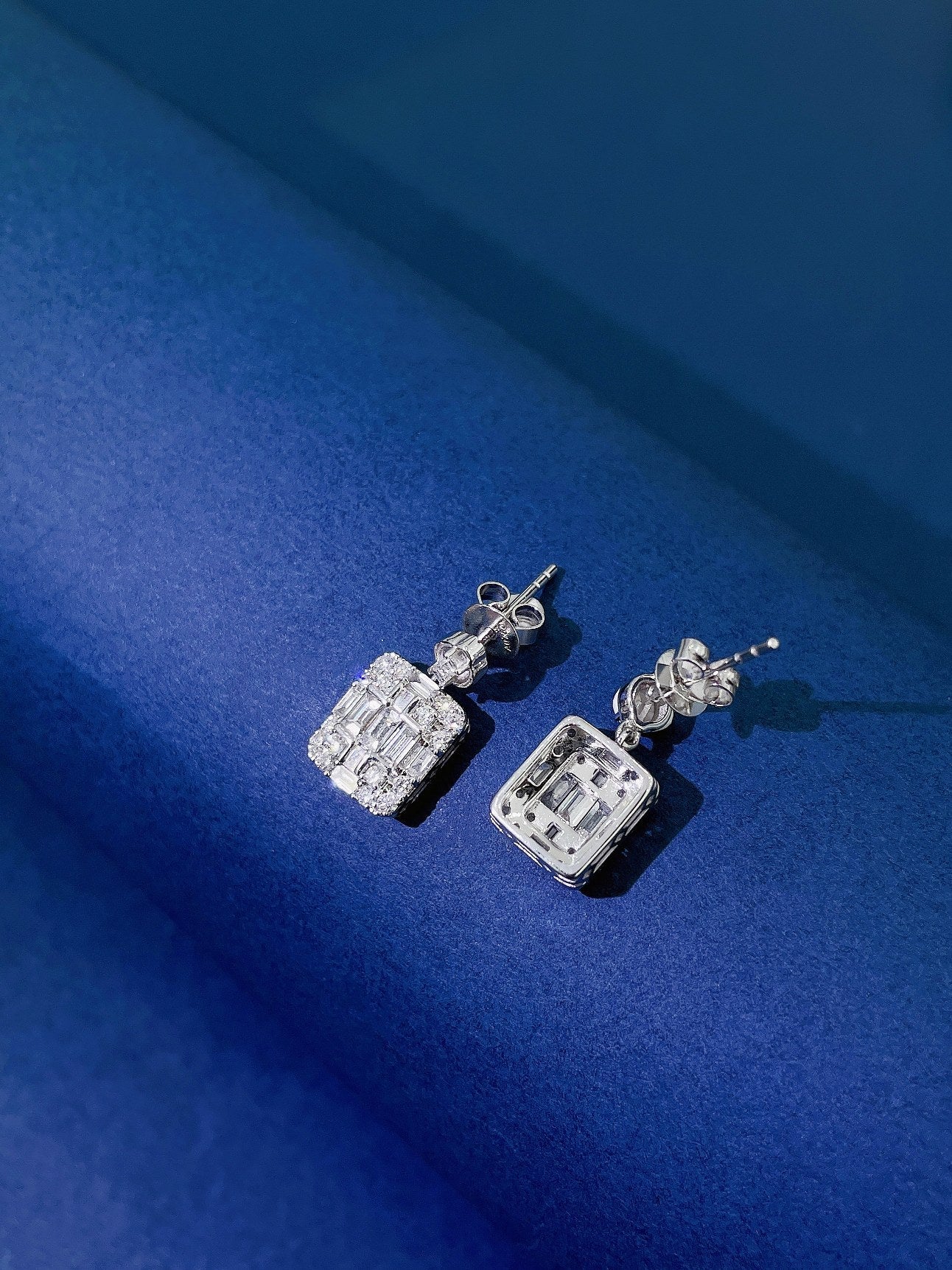 18K Diamond Square Sugar Earrings – ED072 - Jeweler.Jewelry