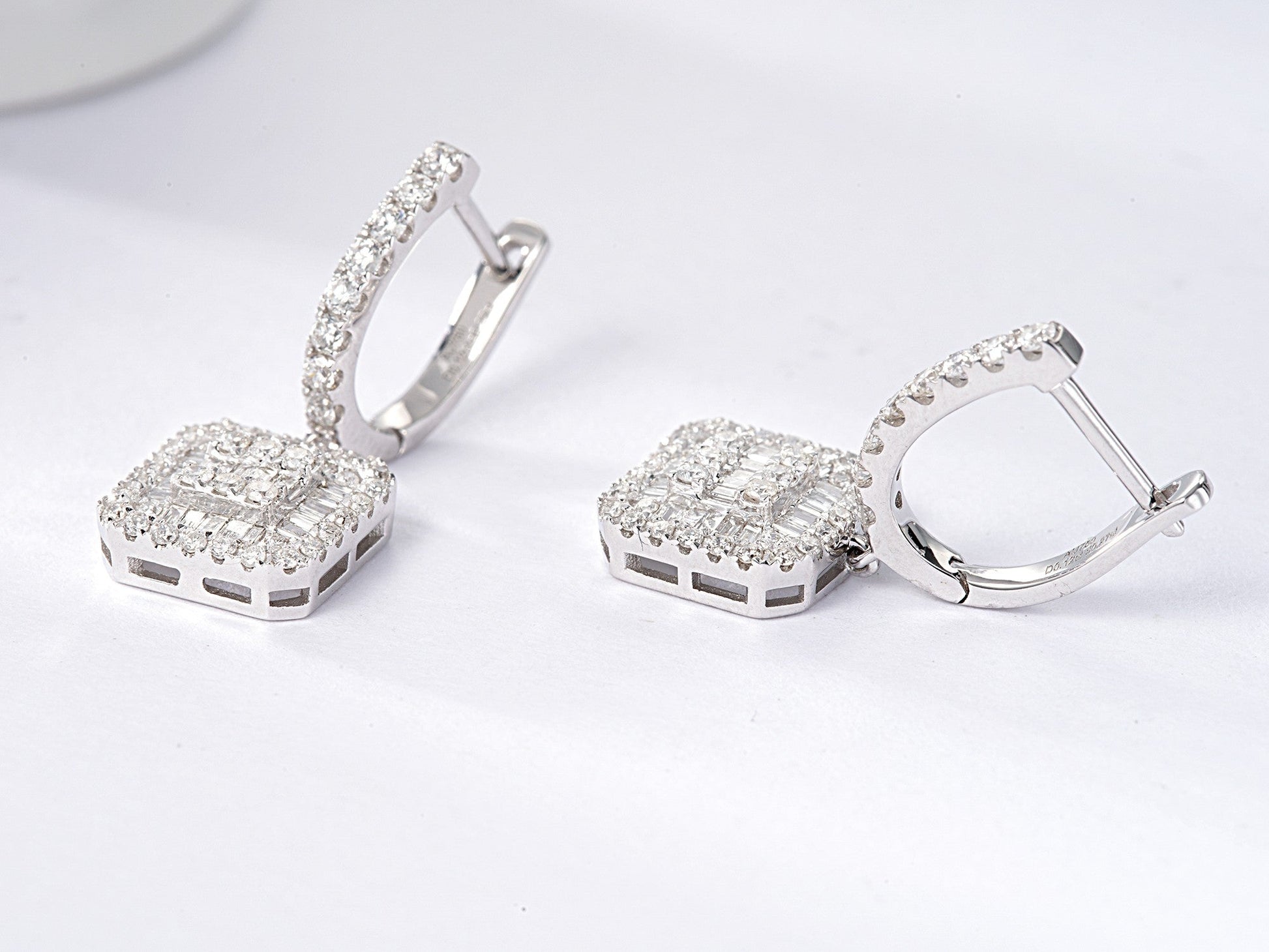 18K Diamond Square Sugar Earrings – Elegant Jewelry Piece Jeweler.Jewelry