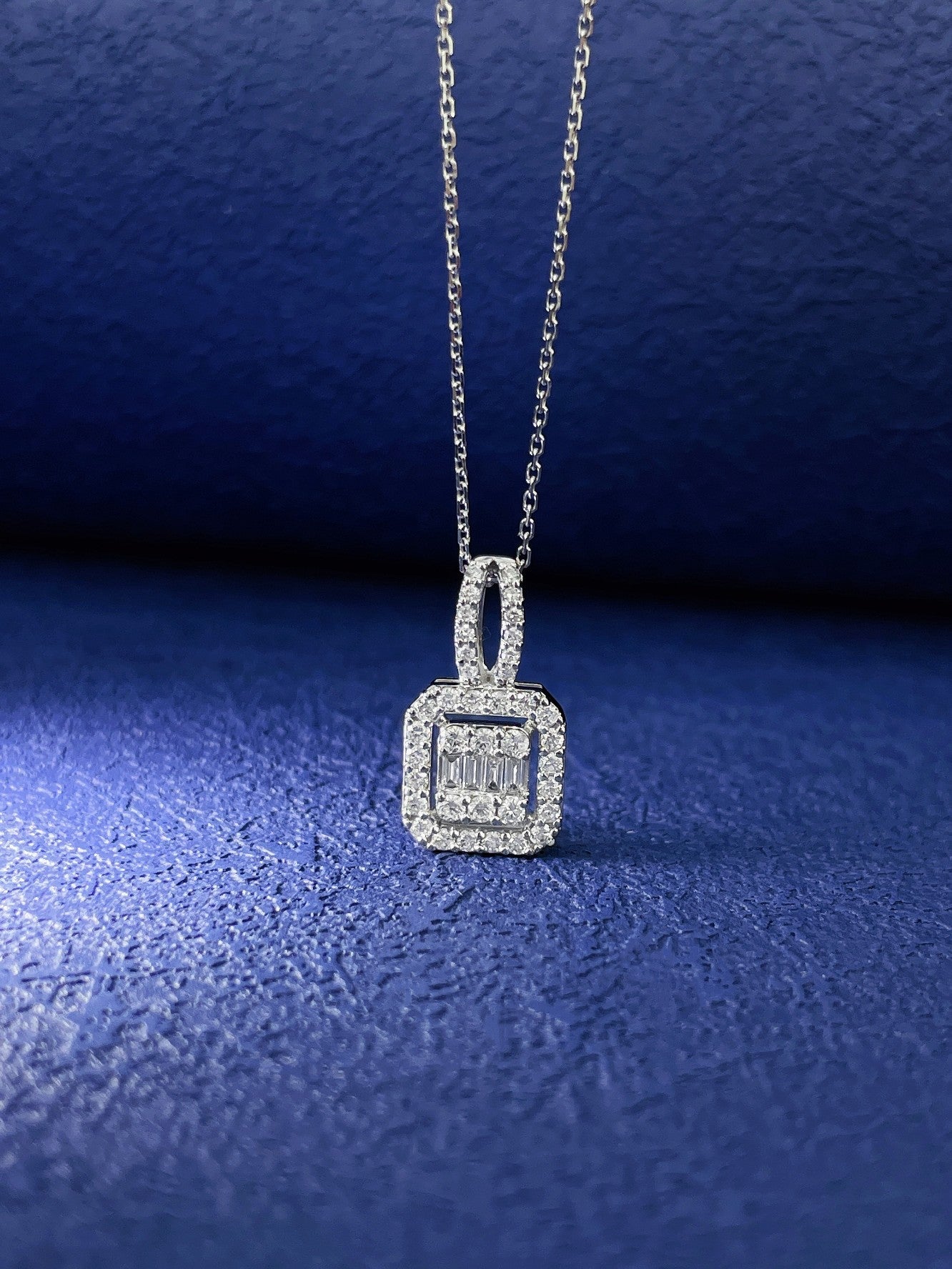 18K Diamond Square Sugar Necklace - Luxurious Jewelry Piece - White Diamond Necklace