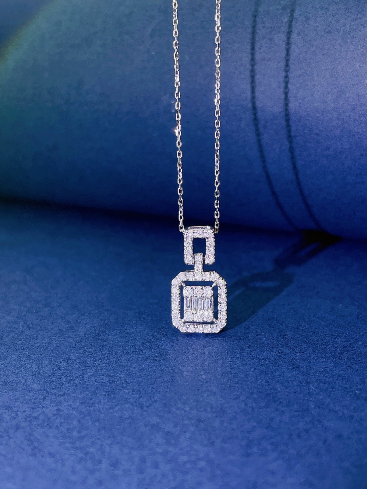 18k Diamond Square Sugar Necklace - Luxurious Jewelry Piece - White Diamond Necklace