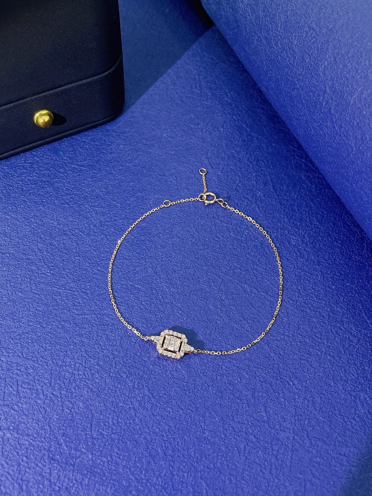 18K Diamond Square Sugar-Style Minimalist Bracelet - Jewelry Delight - White Diamond Bracelet