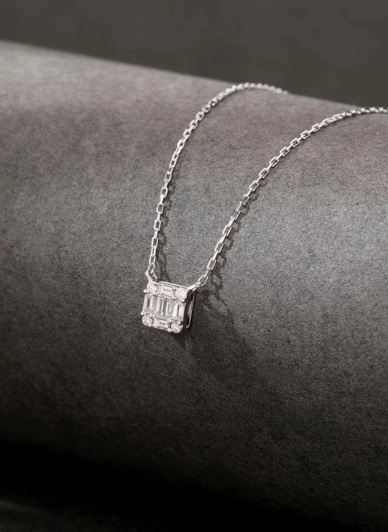 18k Diamond Straight Bar Ice Cube Pendant Jewelry - White Diamond Necklace