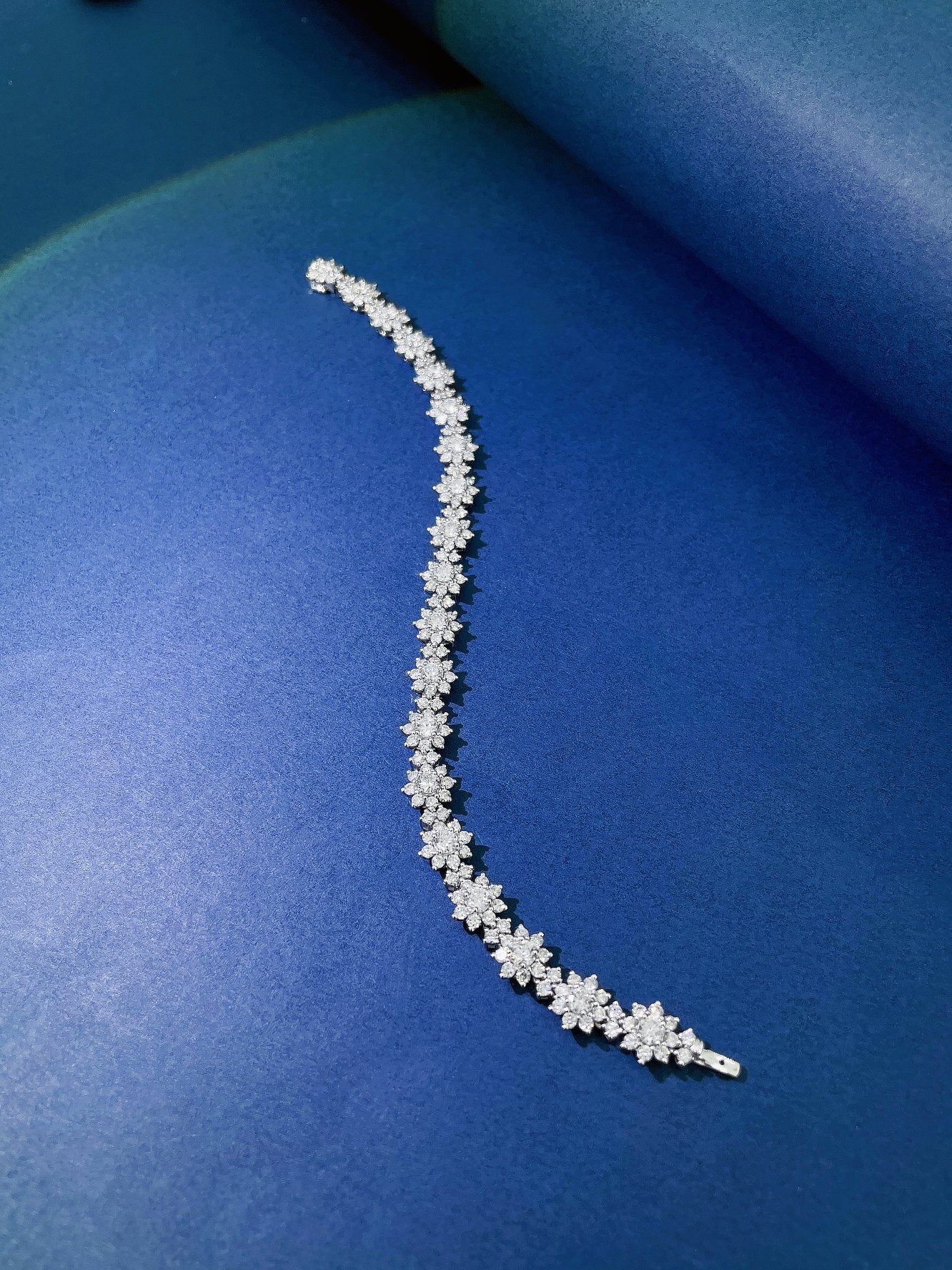 18K Diamond Sunflower Full Diamond Bracelet - Luxury Jewelry - White Diamond Bracelet