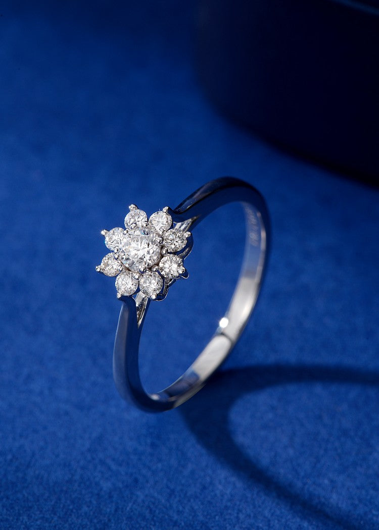 18K Diamond Sunflower Ring with Eight Surrounding Stones - Luxury Jewelry - White Diamond Ring