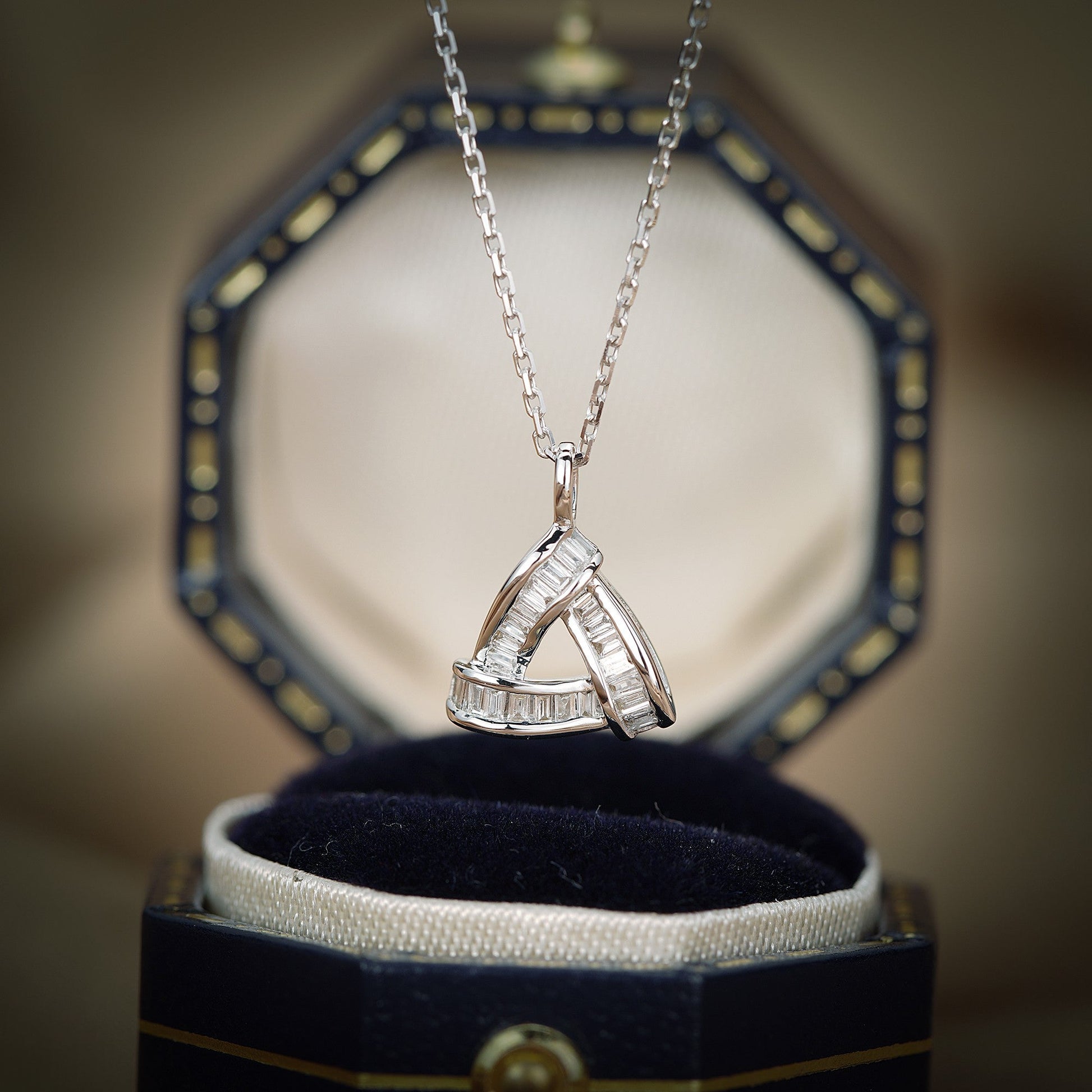 18k Diamond Triangle Pendant Necklace - Luxurious Jewelry - White Diamond Necklace