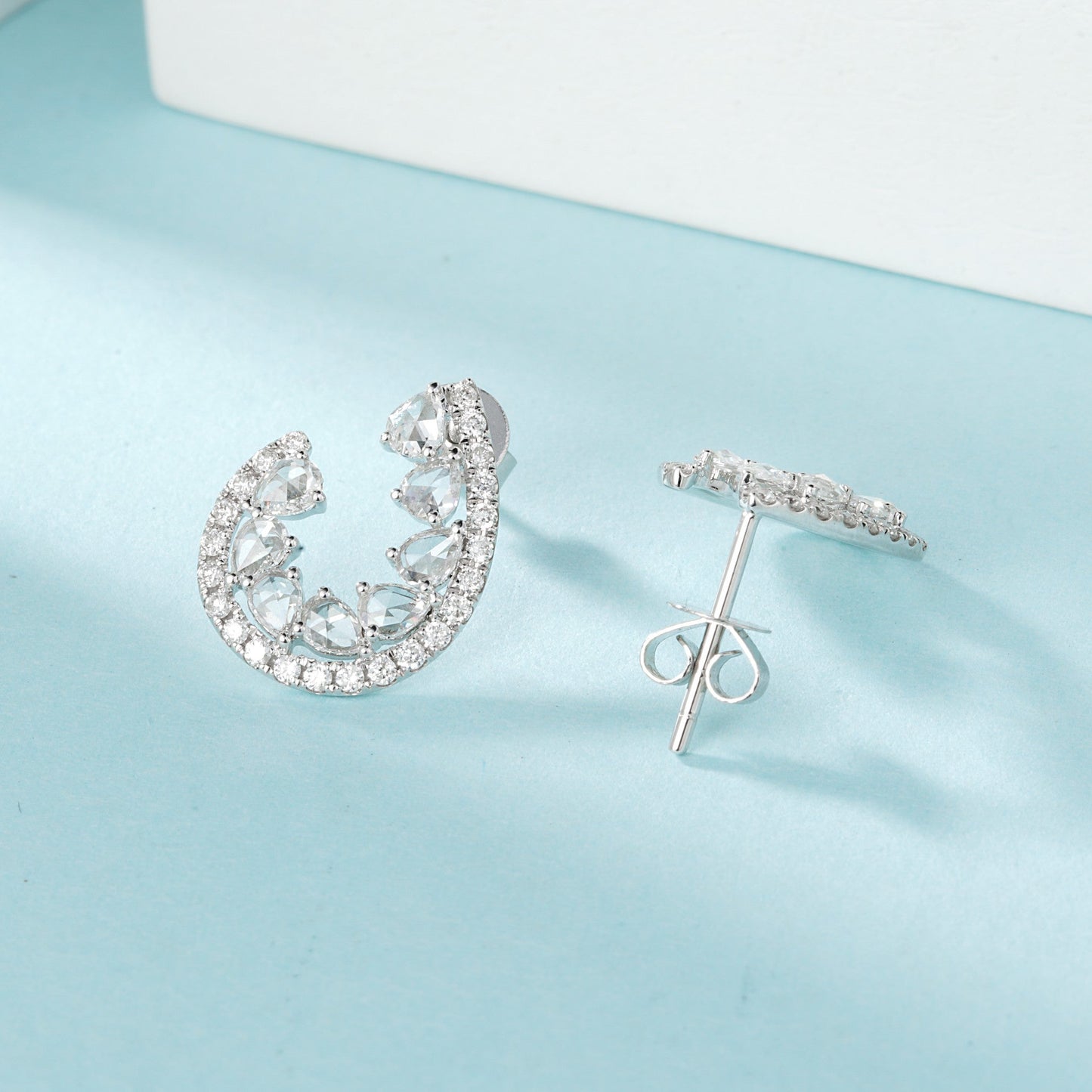 18K Diamond U-Shaped Earrings | Premium Jewelry - Jeweler.Jewelry