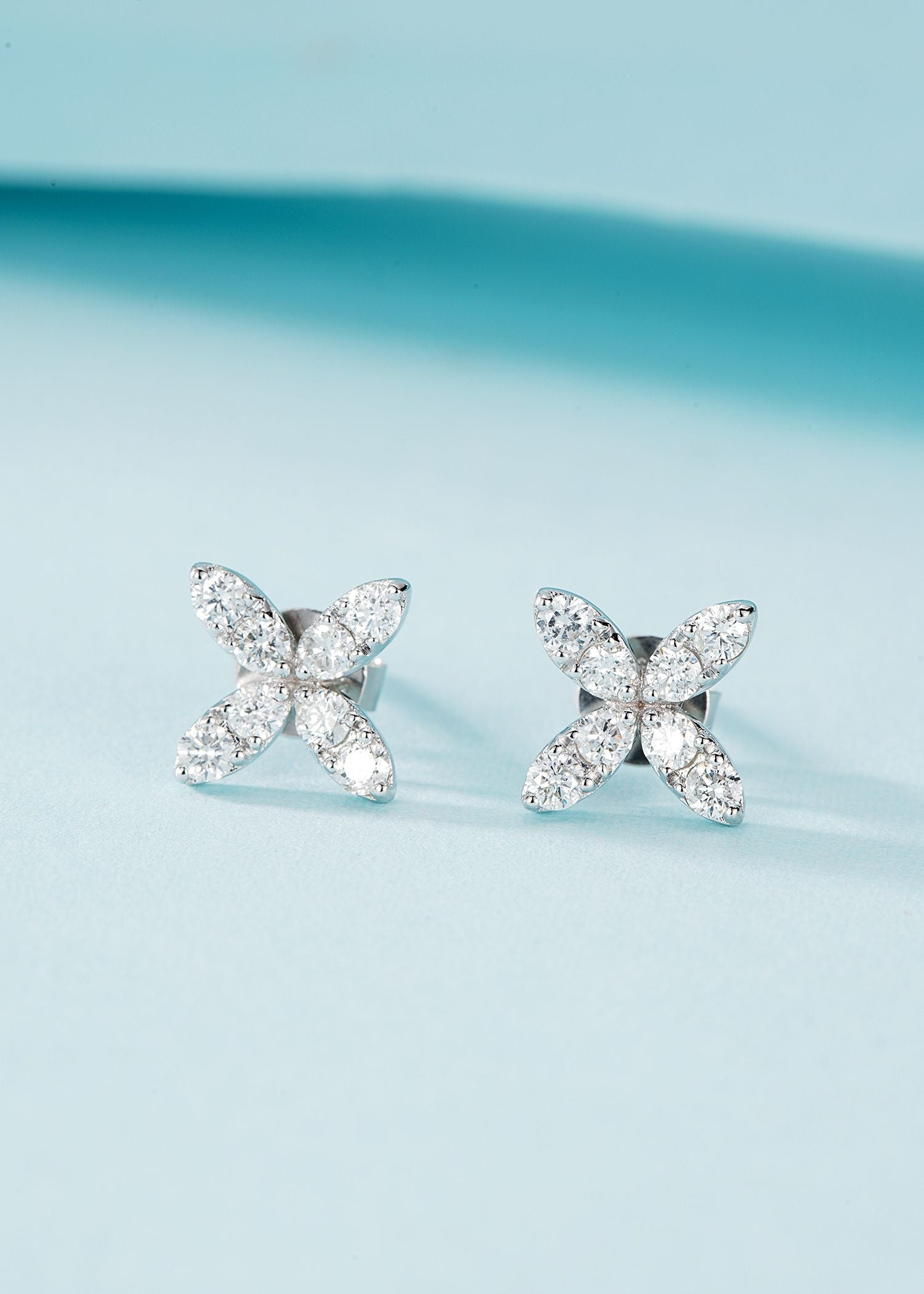 18K Four-Leaf Clover Diamond Earrings - Jeweler.Jewelry