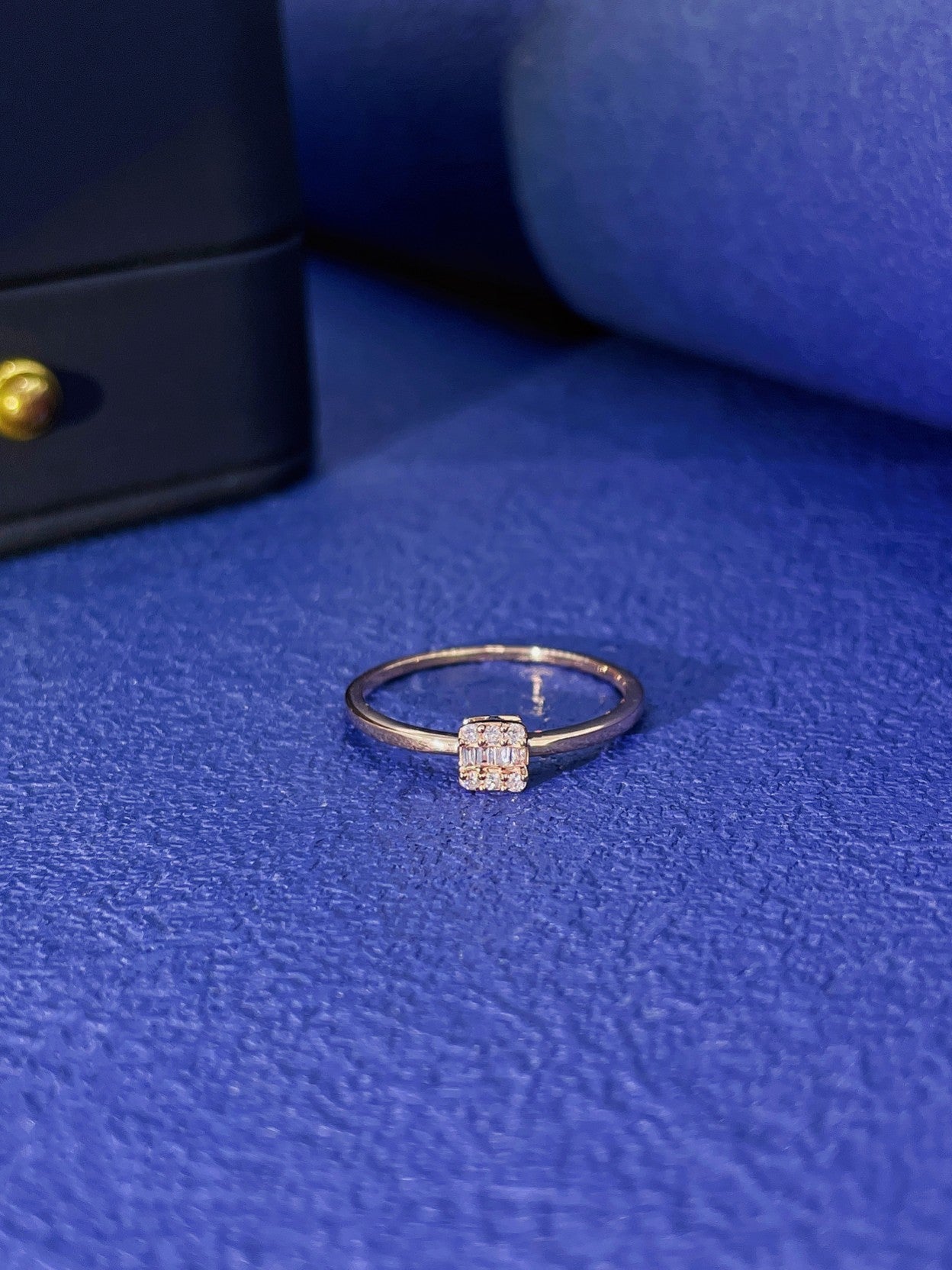 18K Gold Arm Ring with Square-Cut Diamond - Premium Jewelry - White Diamond Ring