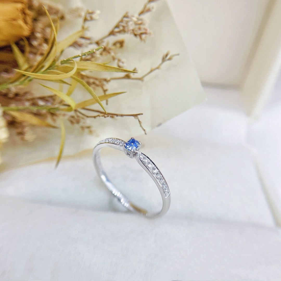 18K Gold Blue Diamond Cushion-Cut Ring | Premium Jewelry - Blue Diamond Ring