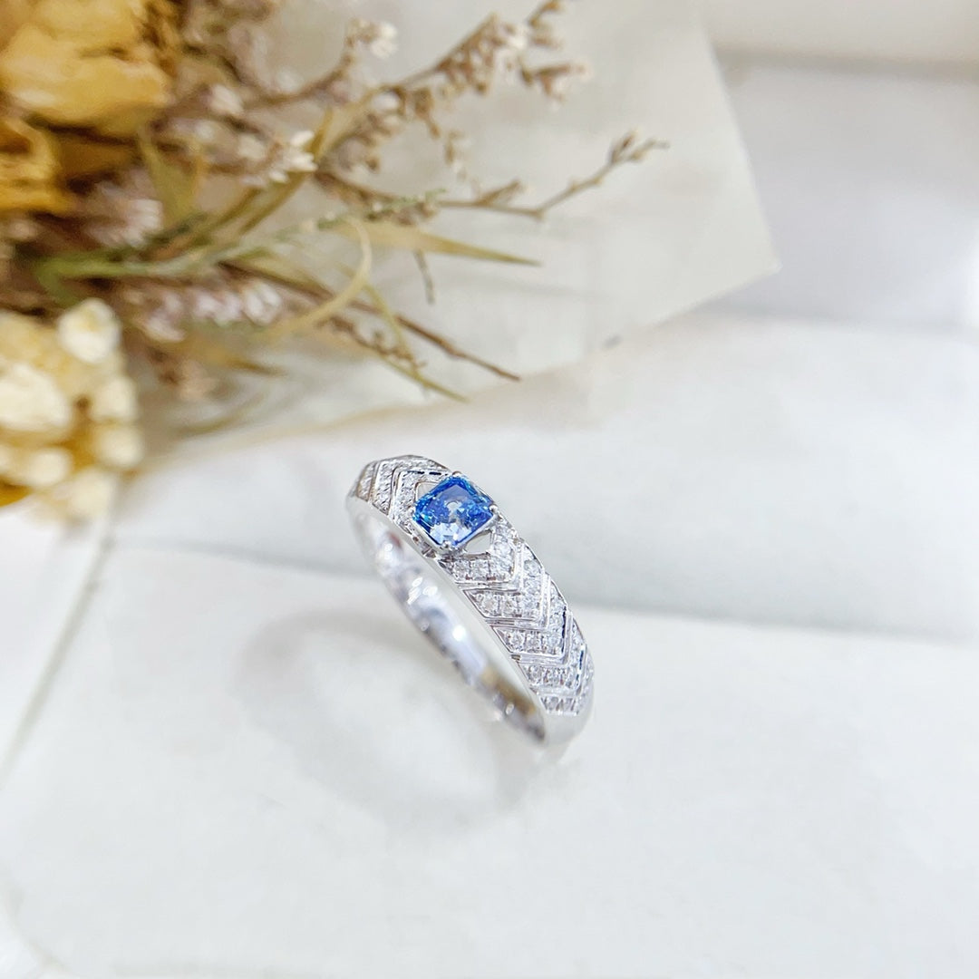 18K Gold Blue Diamond Cushion-Cut V-Row Ring | Premium Jewelry - Blue Diamond Ring