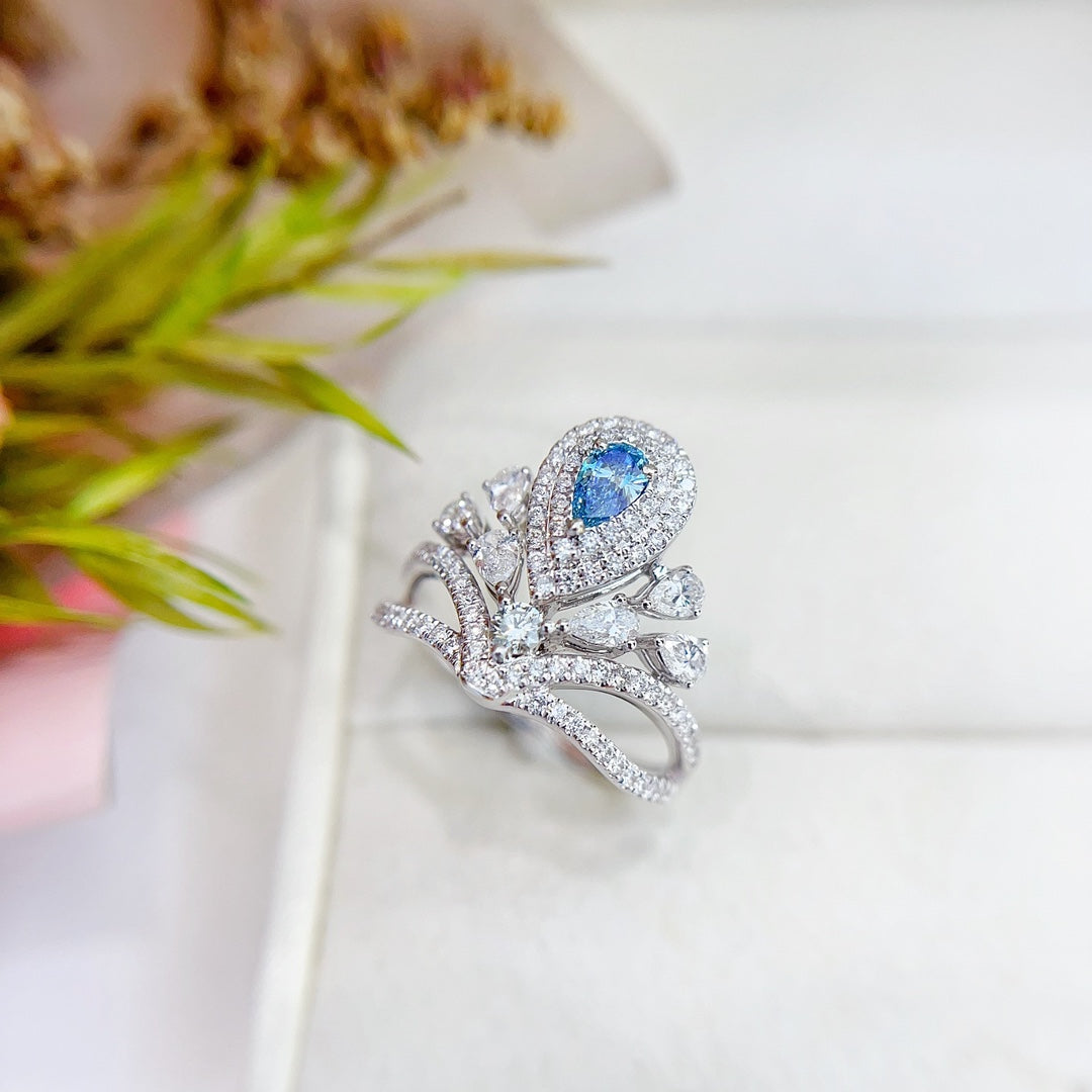 18K Gold Blue Diamond Drop Crown Ring - Luxurious Jewelry Piece - Blue Diamond Ring