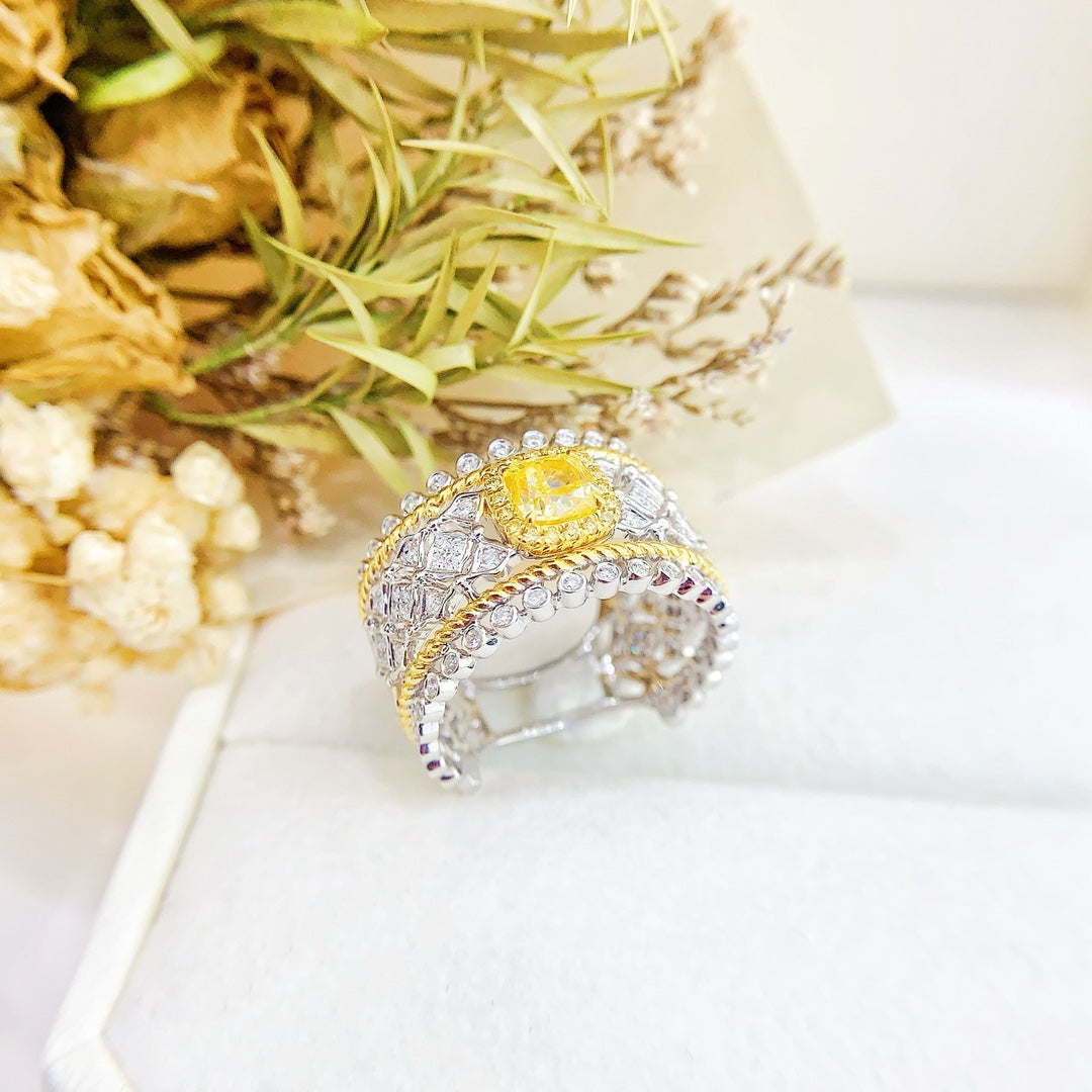 18K Gold Cushion-Cut White and Yellow Diamond Lace Edge Ring | Premium Jewelry - Yellow Diamond Ring