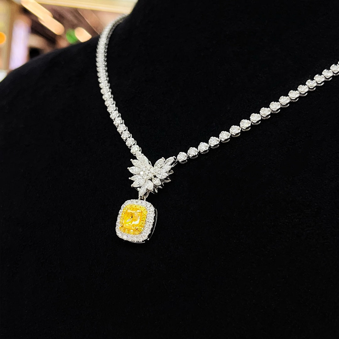 18K Gold Diamond Pillow-Shaped Cluster Pendant Necklace - Luxurious Jewelry - Yellow Diamond Chain