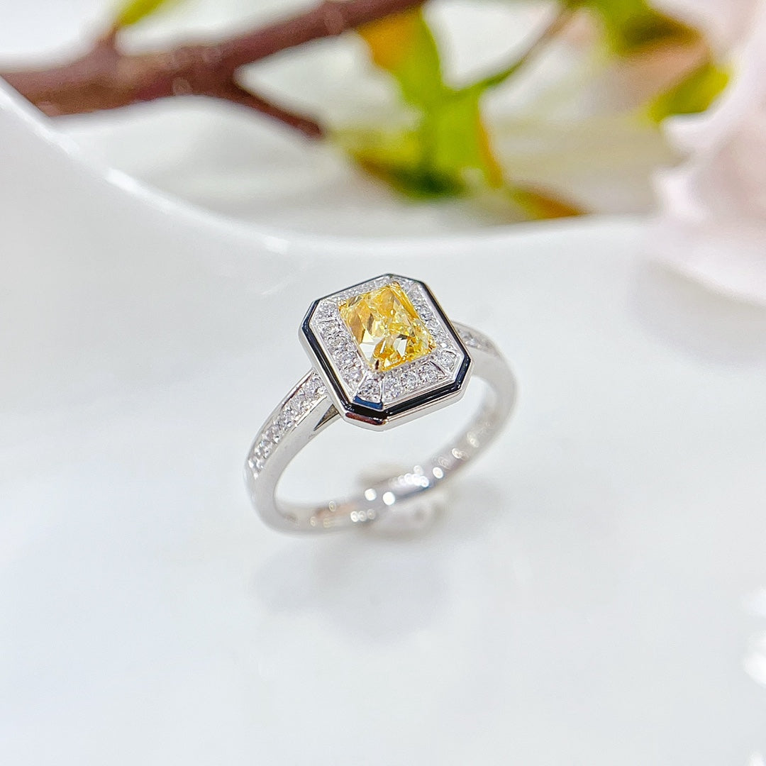 18K Gold Diamond Pillow-shaped Enamel Ring - A Glamorous Jewelry Piece - Yellow Diamond Ring