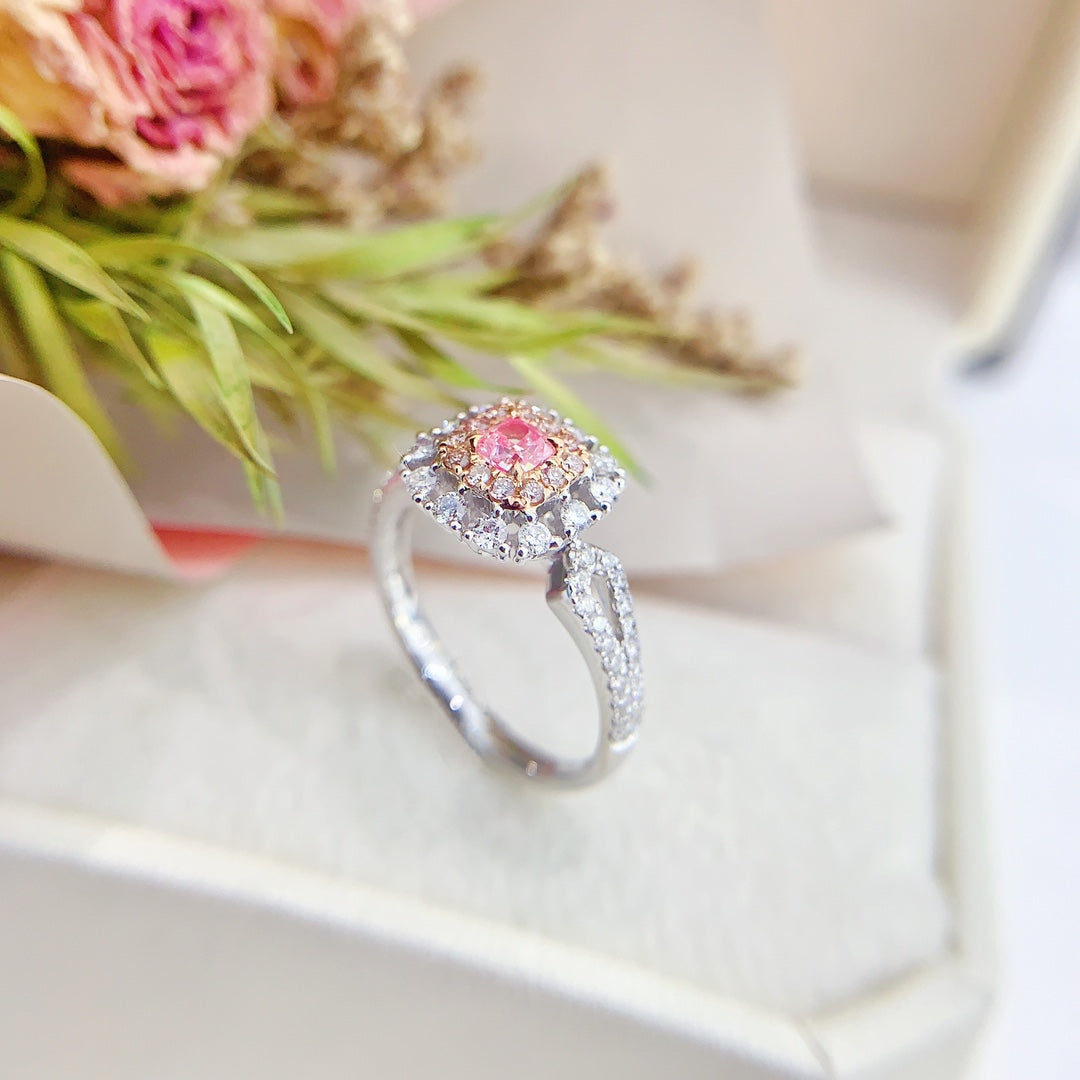 18K Gold Diamond Pillow-shaped Hollow Ring - Luxury Jewelry - Pink Diamond Ring