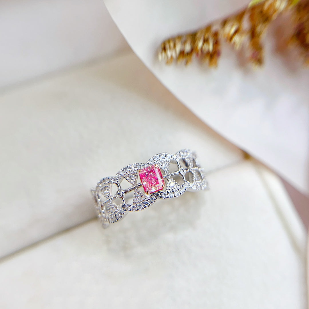 18K Gold Diamond Pillow-Shaped Lace Hollow Ring - Luxurious Jewelry Piece - Pink Diamond Ring