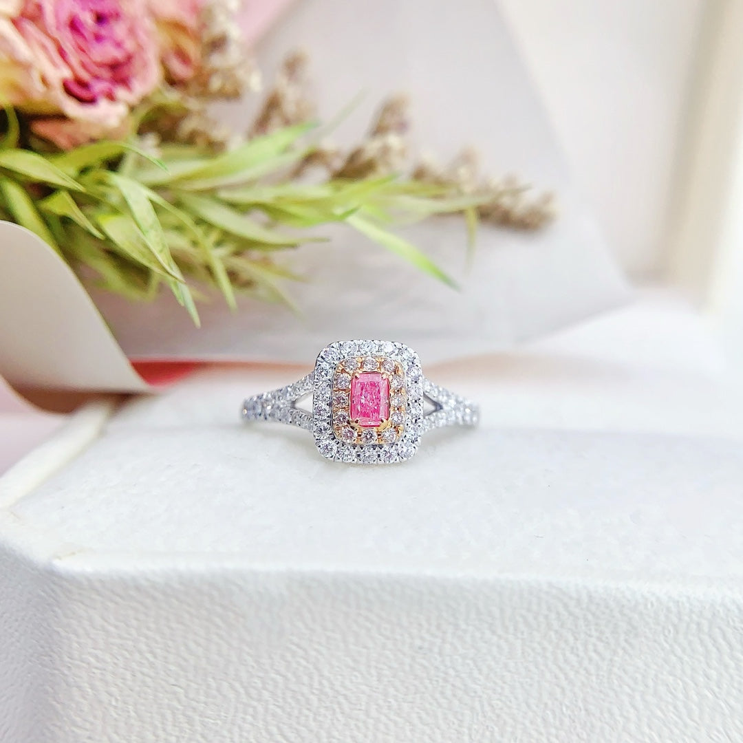 18K Gold Pink Diamond Cushion-Shaped Y-Arm Ring | Premium Jewelry - Pink Diamond Ring