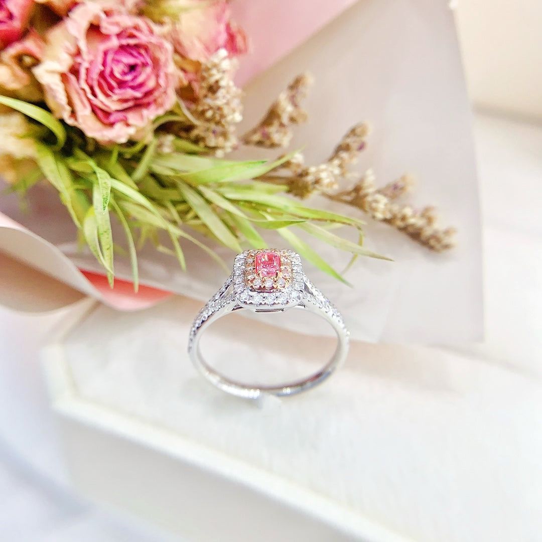 18K Gold Pink Diamond Cushion-Shaped Y-Arm Ring | Premium Jewelry - Pink Diamond Ring