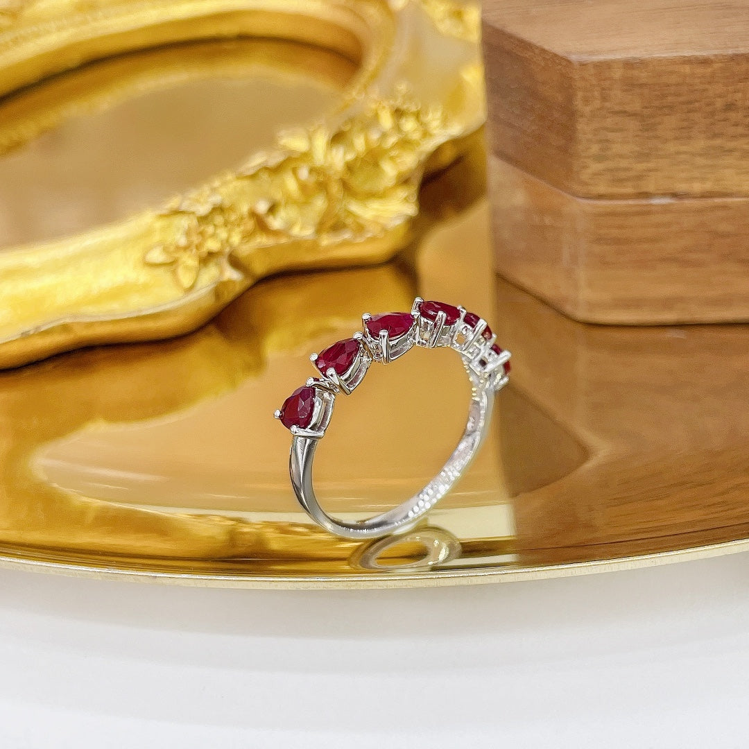 18K Gold Ruby Drop Row Ring - Exquisite Jewelry Piece - Red Treasure Ring