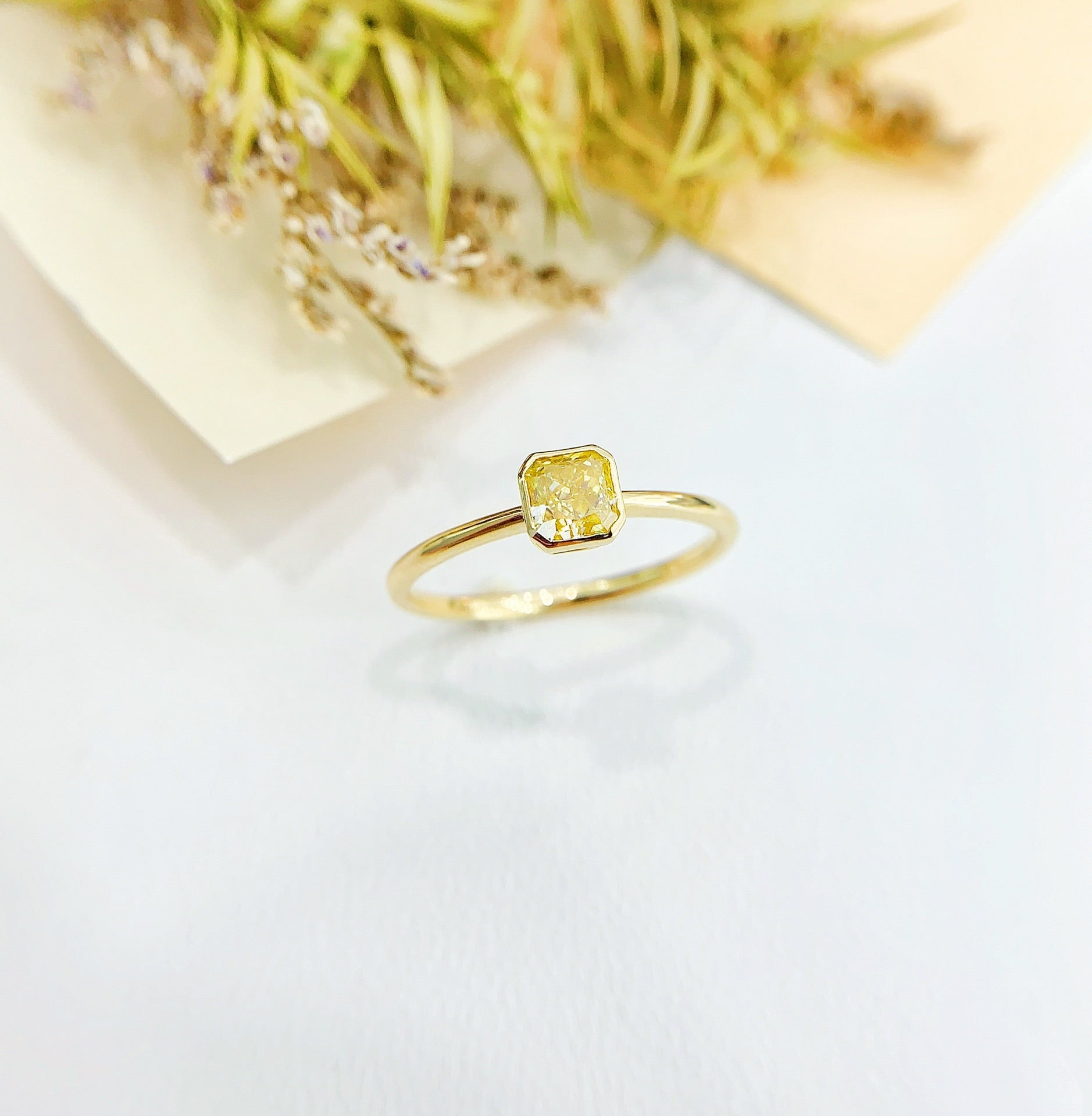 18K Gold Single Cushion-Cut Diamond Arm Ring - Premium Jewelry - Yellow Diamond Ring