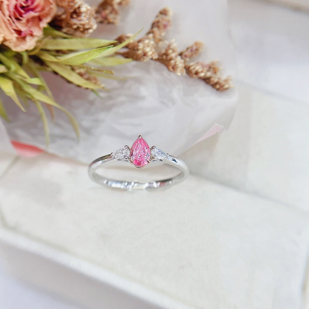 18K Gold White Diamond and Pink Diamond Teardrop Ring | Elegant Jewelry Piece - Pink Diamond Ring