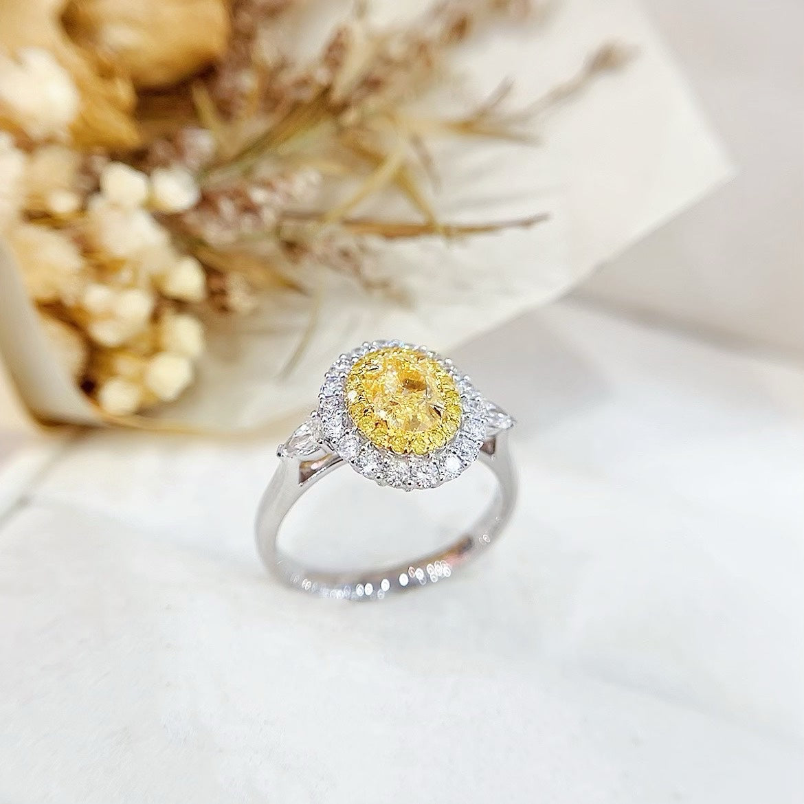 18K Gold Yellow Diamond GIA Ellipse Halo Ring - Exquisite Jewelry - GIA Yellow Diamond Ring