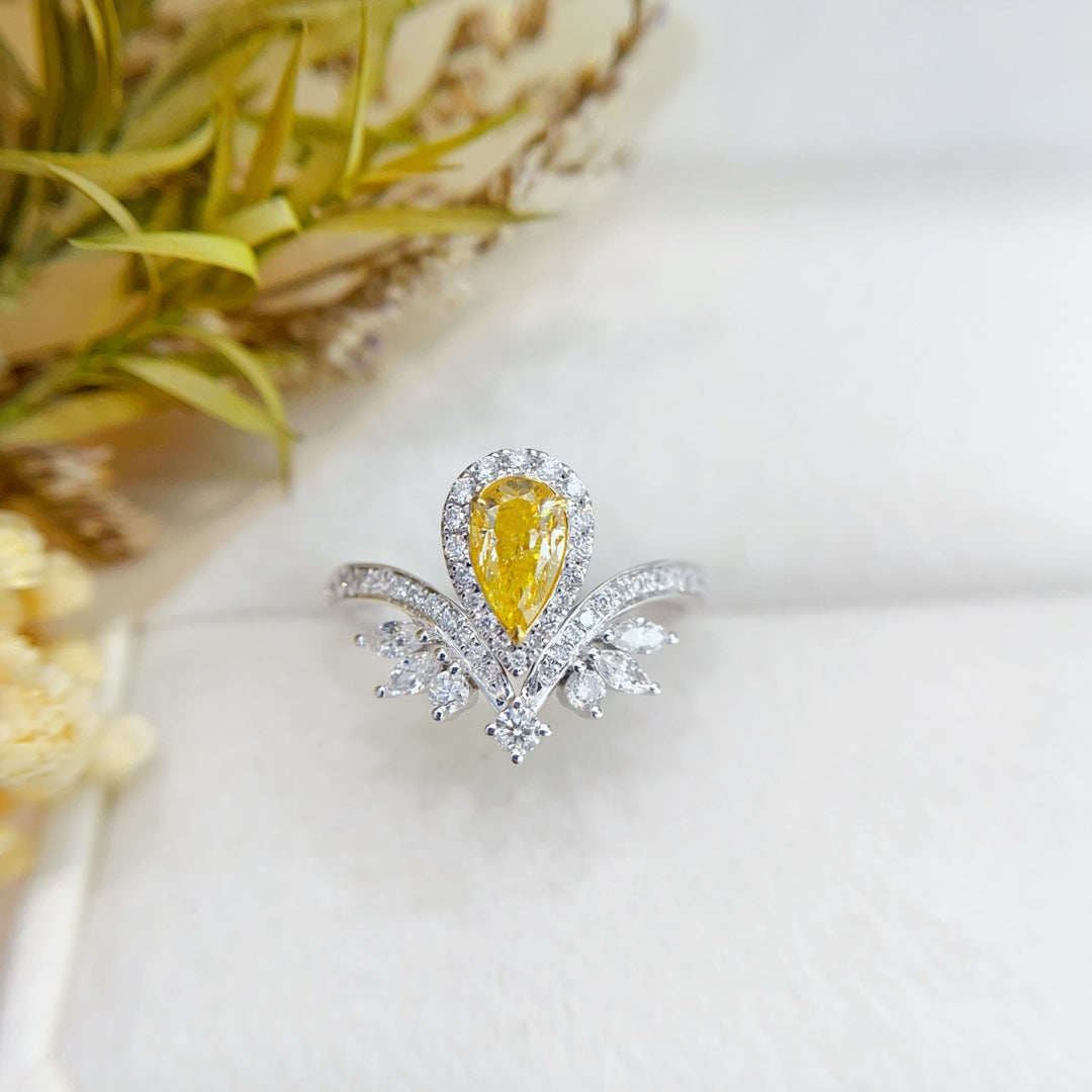 18K Gold Yellow Diamond Waterdrop Crown Ring - Luxurious Jewelry - Yellow Diamond Ring