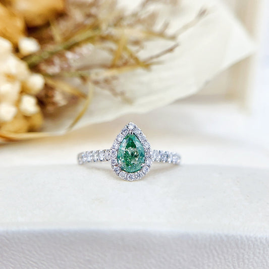 18K Green Diamond Drop Straight Arm Ring - Premium Jewelry - Green Diamond Ring