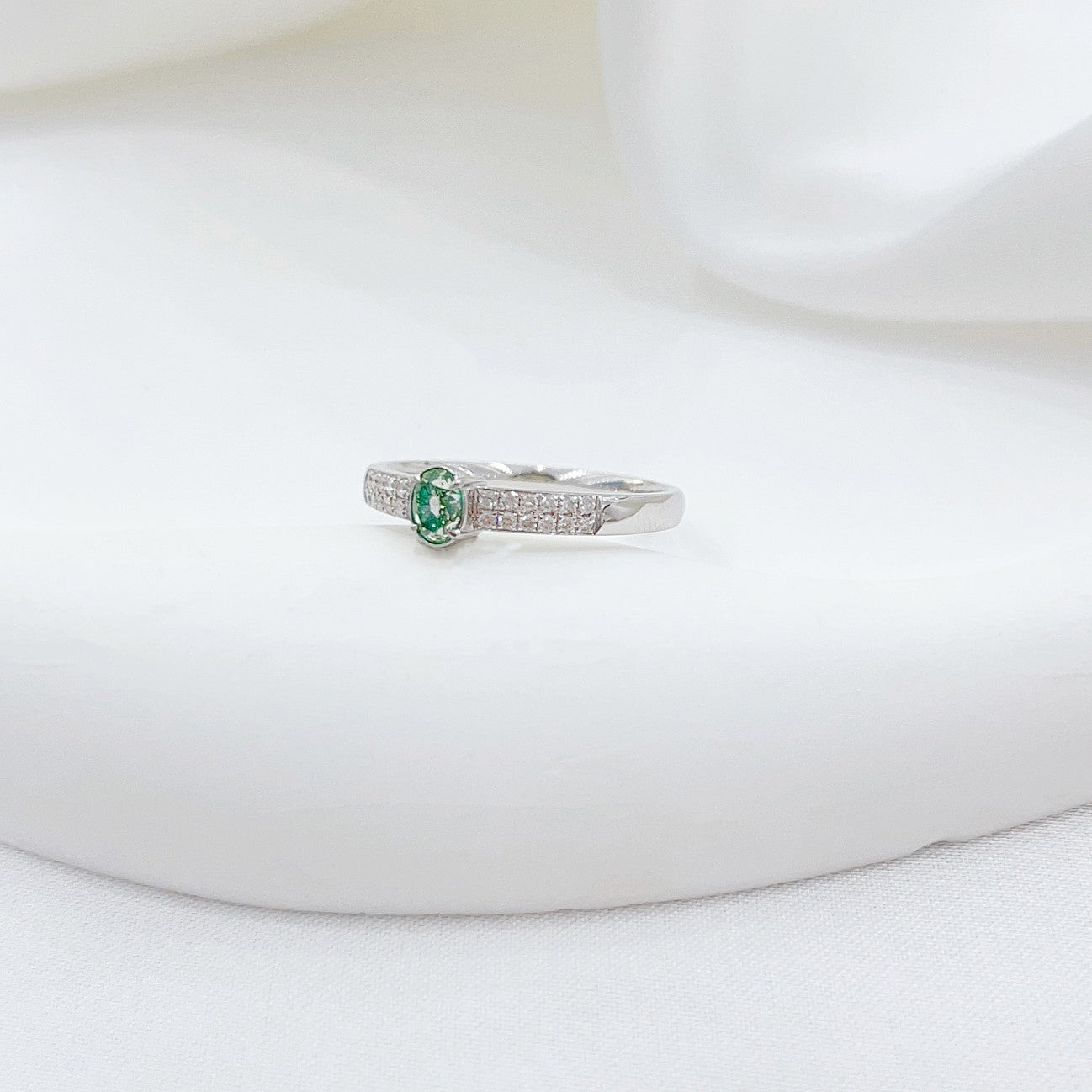 18K Green Diamond Elliptical Double Row Ring - Luxury Jewelry - Green Diamond Ring