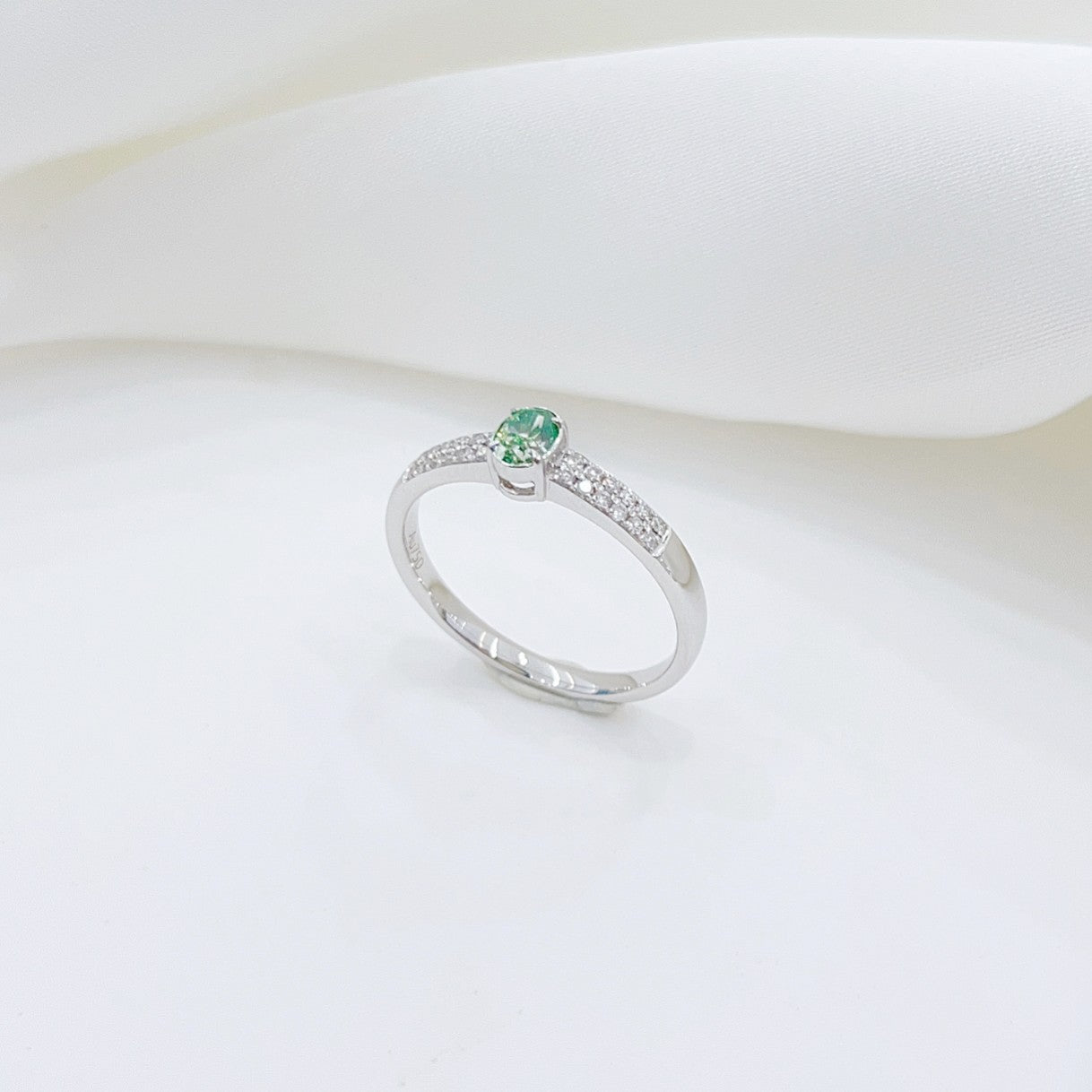 18K Green Diamond Elliptical Double Row Ring - Luxury Jewelry - Green Diamond Ring