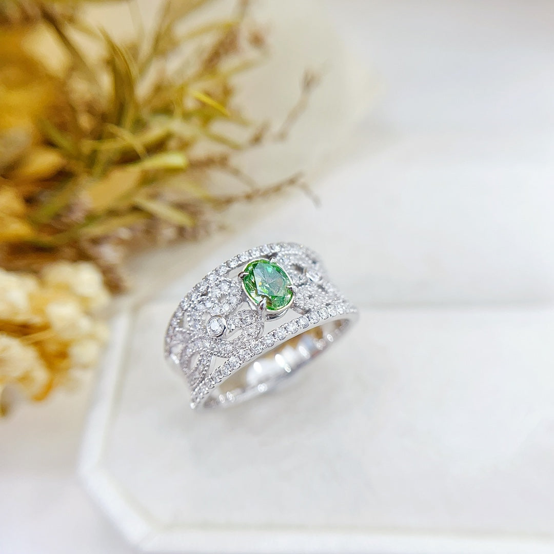 18K Green Diamond Oval Vintage Ring - Exquisite Jewelry - Green Diamond Ring