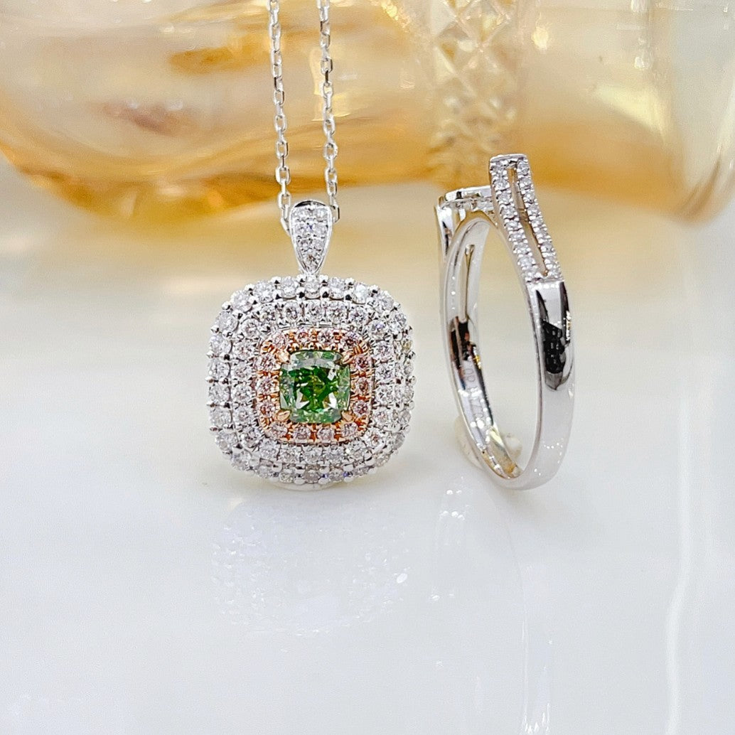 18K Green Diamond Pillow-Shaped Double-Wrapped Two-Way Wear Jewelry - Green Diamond Ring