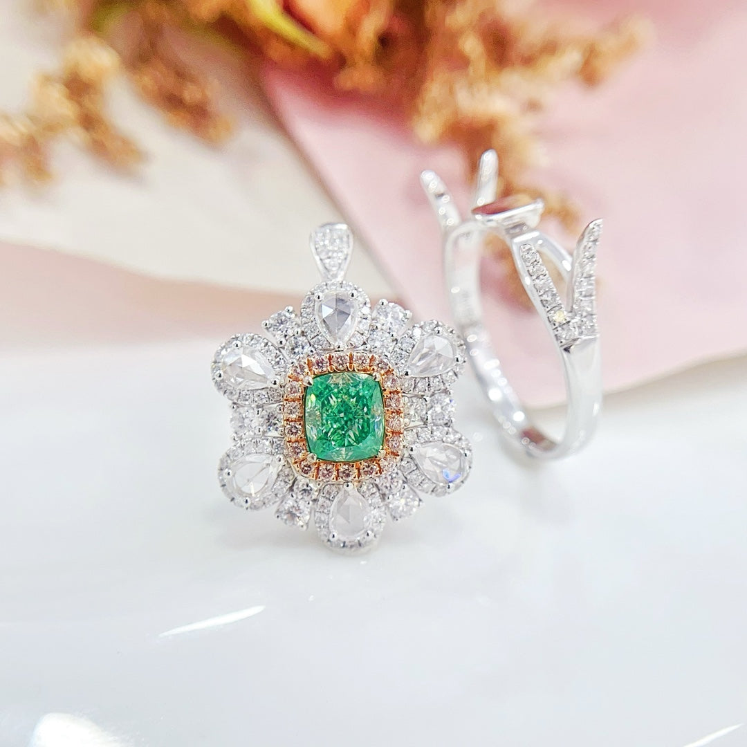 18K Green Diamond Pillow-Shaped Y-Arm Luxury Two-Way Wear Jewelry - Green Diamond Ring