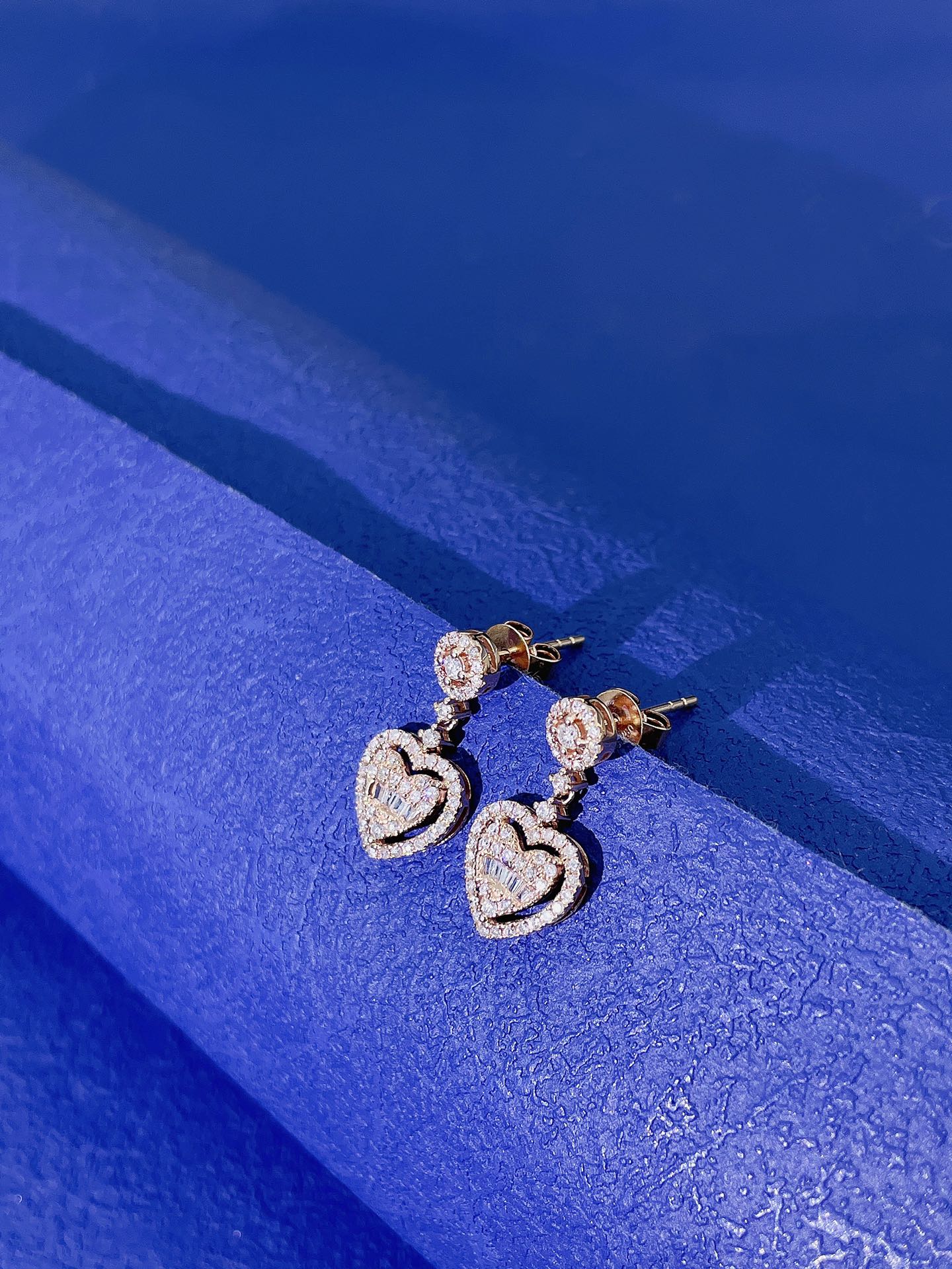 18K Heart-Shaped Diamond Earrings - Luxurious Jewelry Piece Jeweler.Jewelry