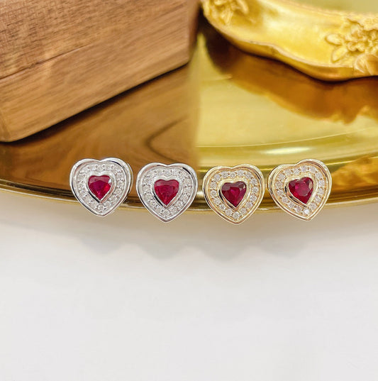 18K Heart-shaped Diamond Stud Earrings with Ruby Center - Luxurious Jewelry Jeweler.Jewelry