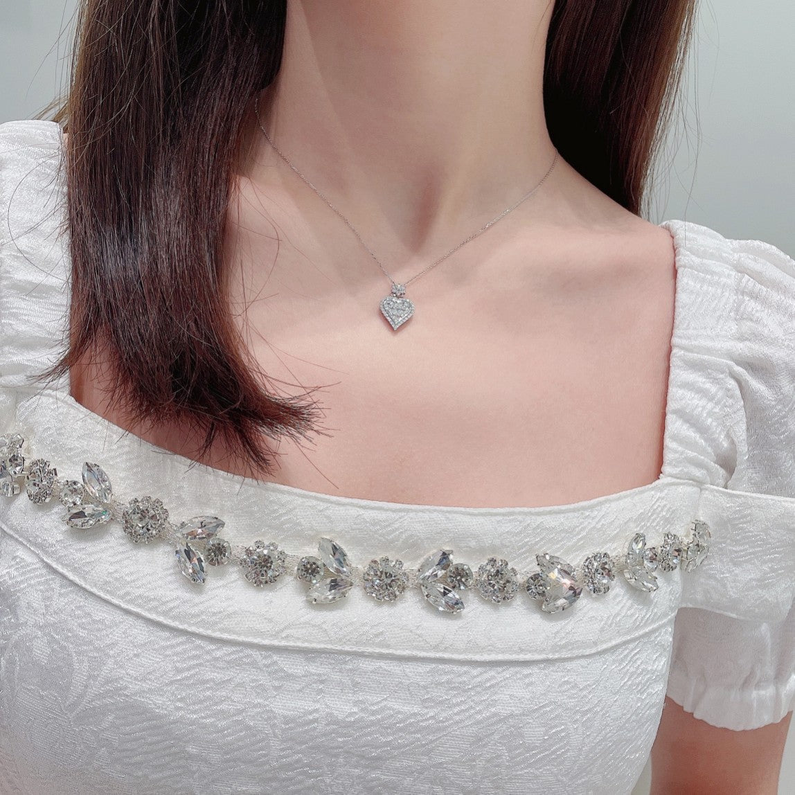 18K Heart-Shaped Pendant Necklace with Diamond Accents - Elegant Jewelry Piece - White Diamond Necklace