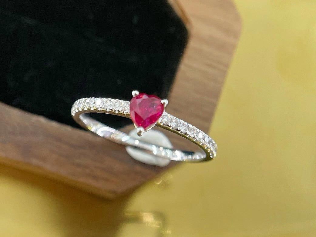 18K Heart-Shaped Ruby Ring with Single Stone – Exquisite Jewelry - Red Treasure Ring