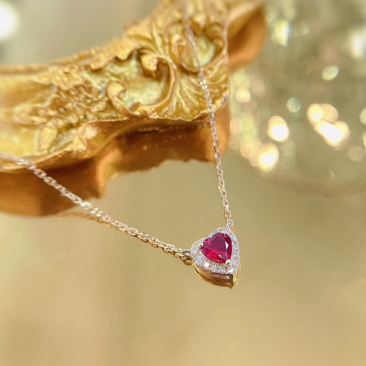 18K Heart-Shaped Three-Claw Necklace with Ruby and Diamonds | Luxury Jewelry - Red Treasure Necklace