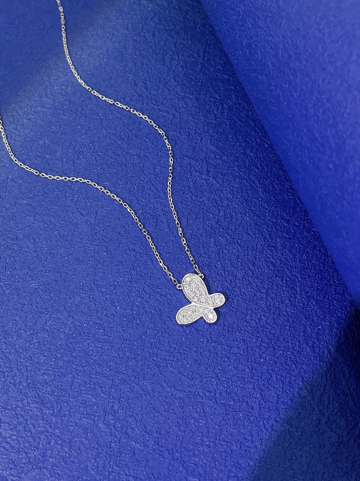 18K Irregular Butterfly Pendant Necklace - Luxury Jewelry - White Diamond Necklace