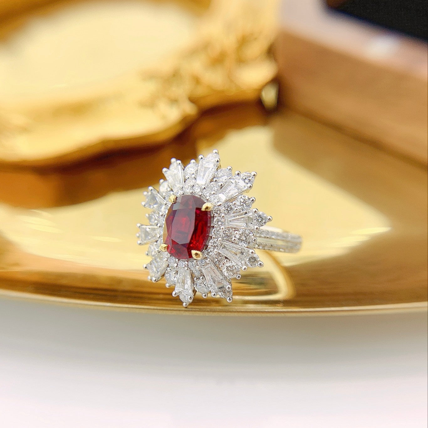 18K Luxurious Oval Ruby Two-Way Wear Jewelry with AIGS Certificate - Red Treasure Ring