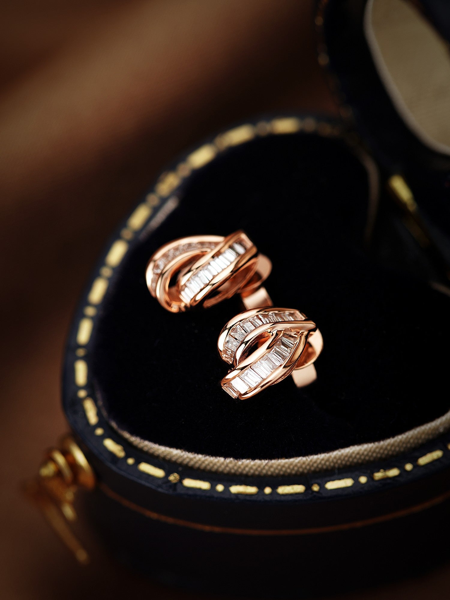 18K Peach-Shaped Diamond Earrings - Luxurious Jewelry - Jeweler.Jewelry