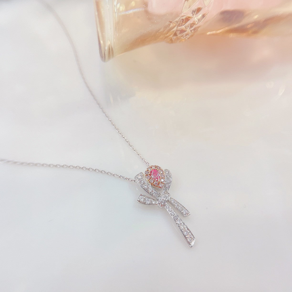 18K Pink Diamond Bowknot Pendant Necklace - Luxurious Jewelry - Pink Diamond Necklace