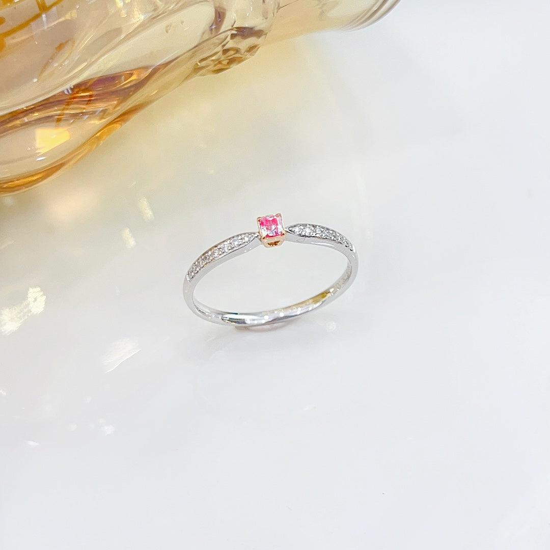 18K Pink Diamond Cushion-Cut Ring - Exquisite Jewelry Piece - Pink Diamond Ring