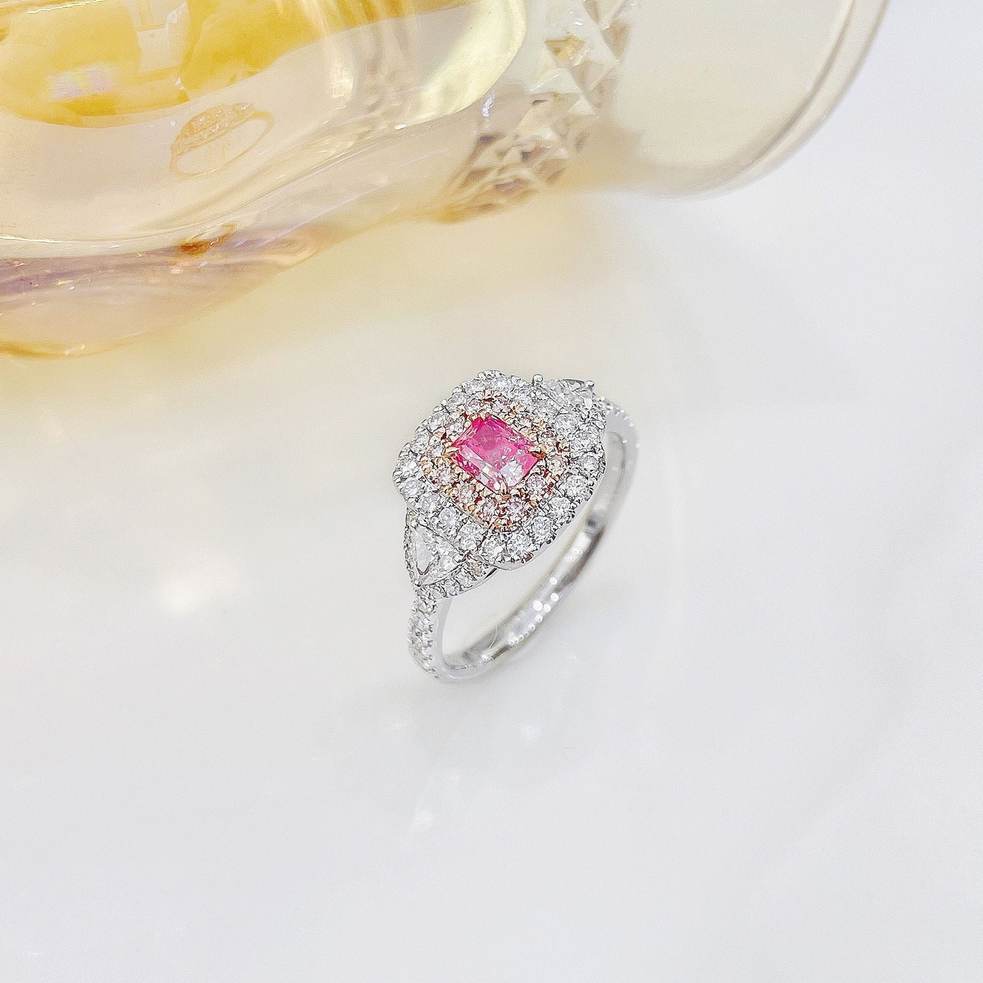 18K Pink Diamond Cushion-Cut Triangle Ring with Surrounding Diamonds | Premium Jewelry - Pink Diamond Ring