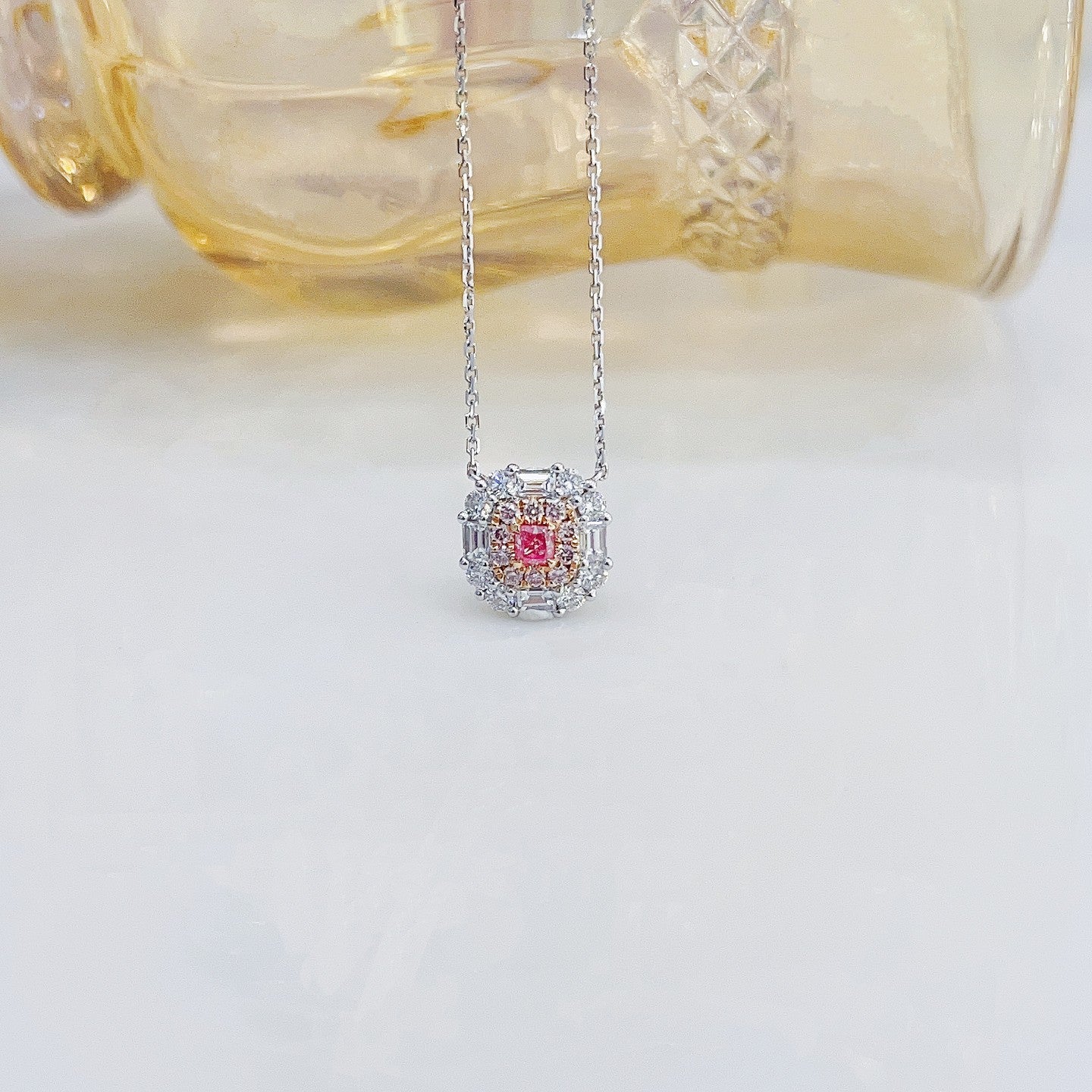 18K Pink Diamond Cushion & Trapezoid Jewelry Set - A Luxurious Choice - Pink Diamond Set System